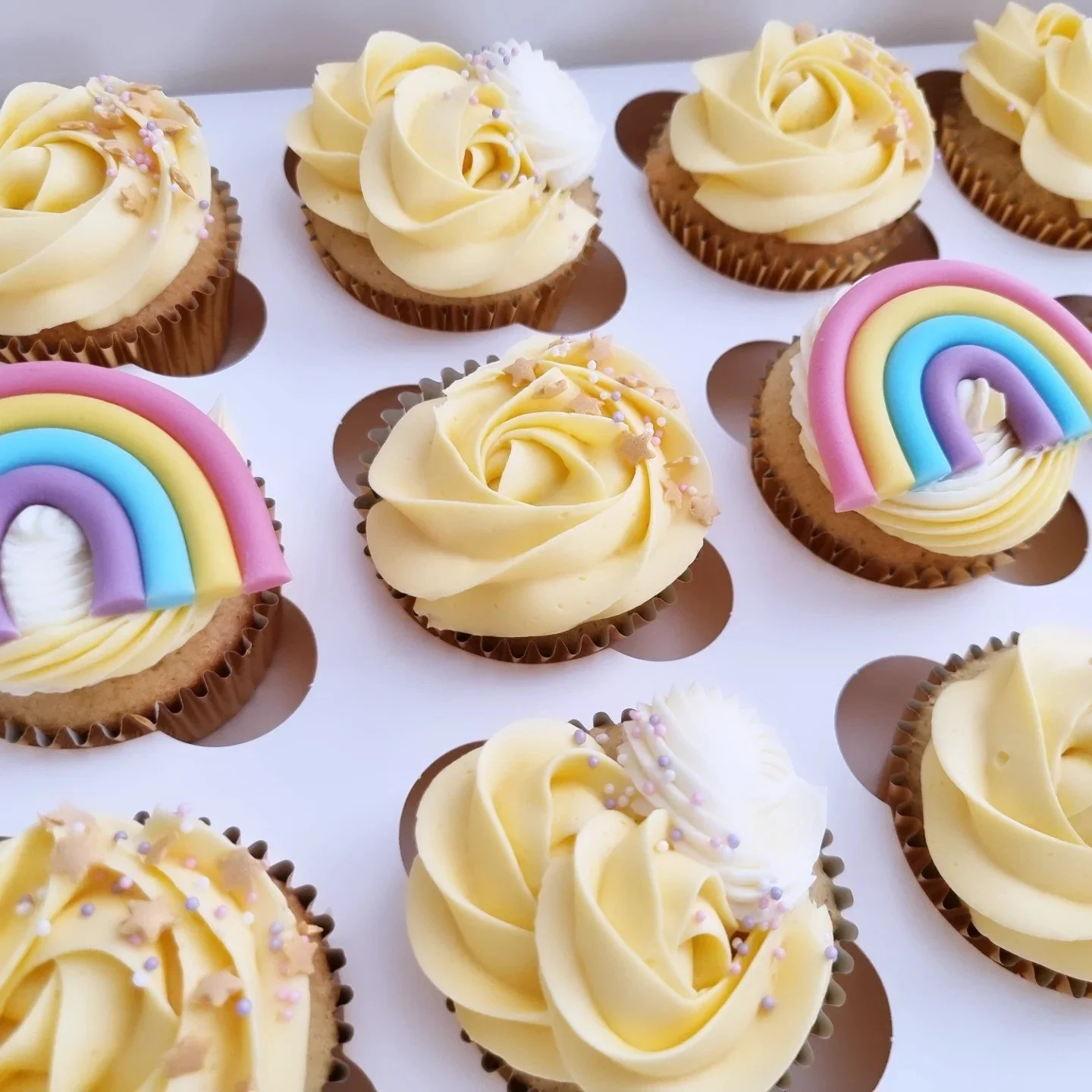 Rainbowcupcake.jpg