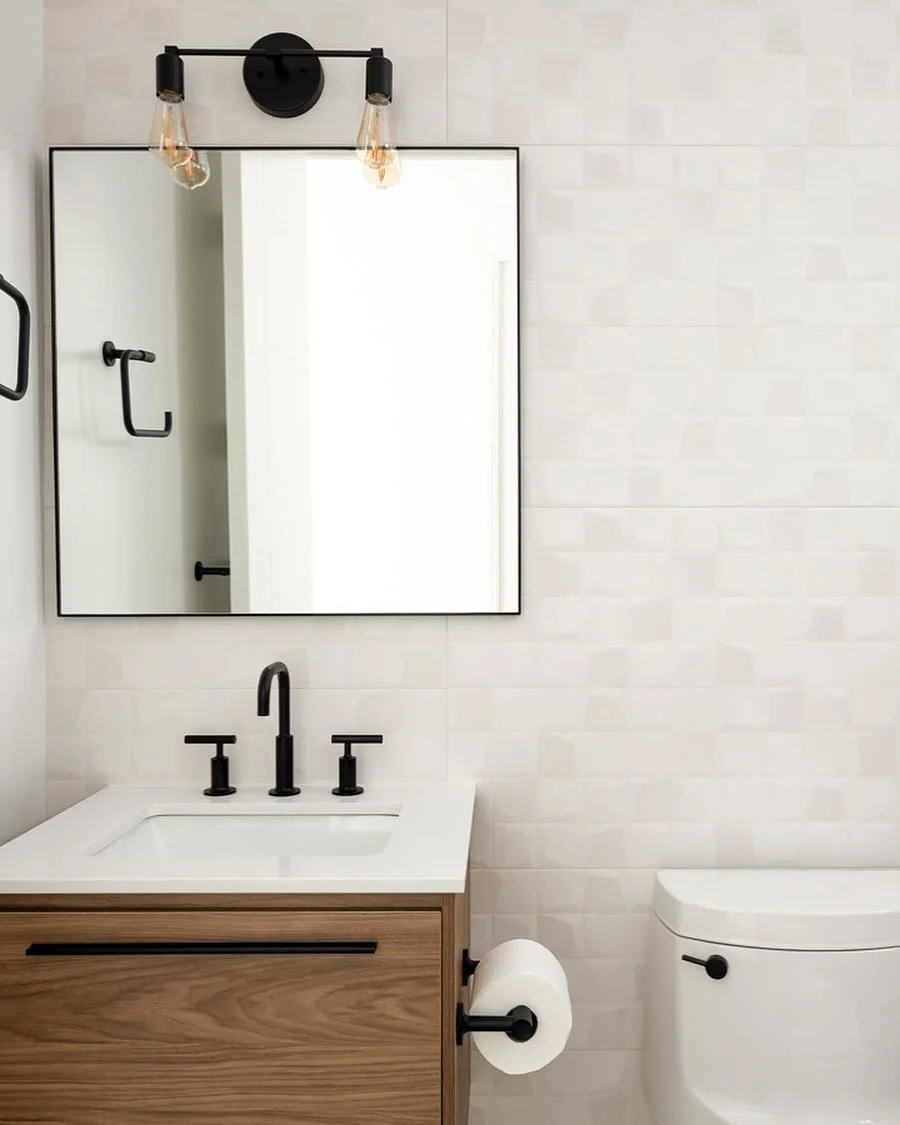 Did you know you can choose different finishes for your flush lever? Choosing hardware to match creates a custom and cohesive look.