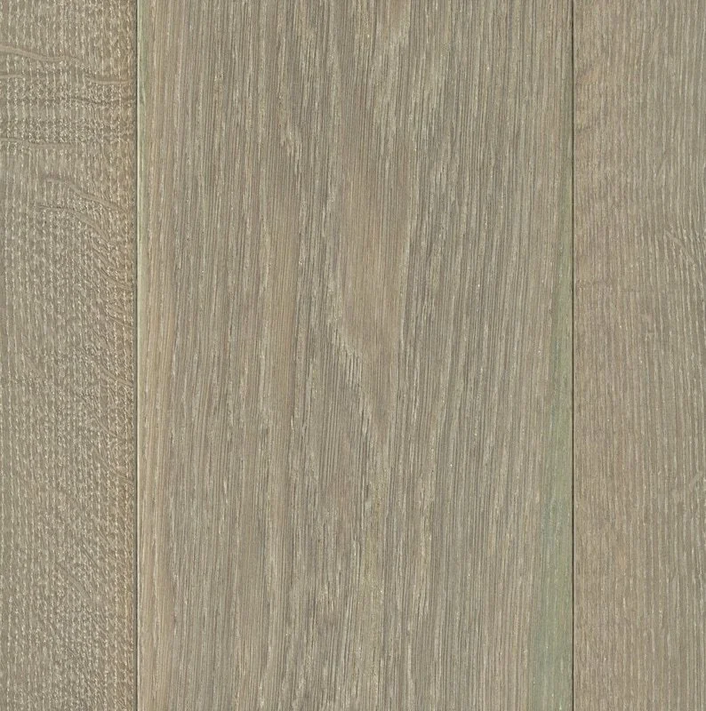 Houten vloer met zichtbaar houtnerf en planken.