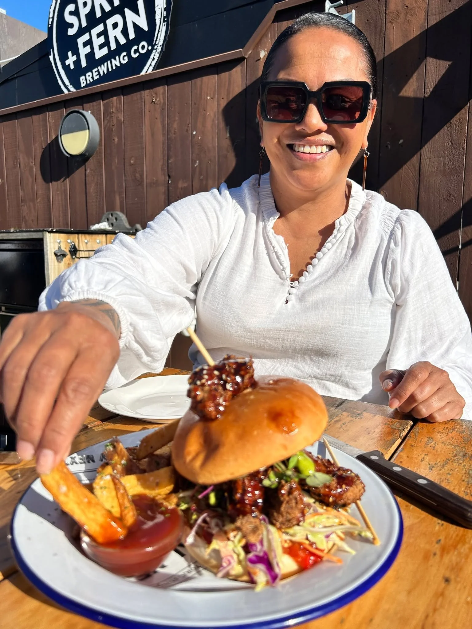 We see you, Nelson Tasman…
Out in the wild, double-fisting burgers, rocking sauce-stained smiles, and proving winter is best spent with buns in hand.
Keep eating, keep voting – only a few days left to lock in your favourite 
👉 burgern