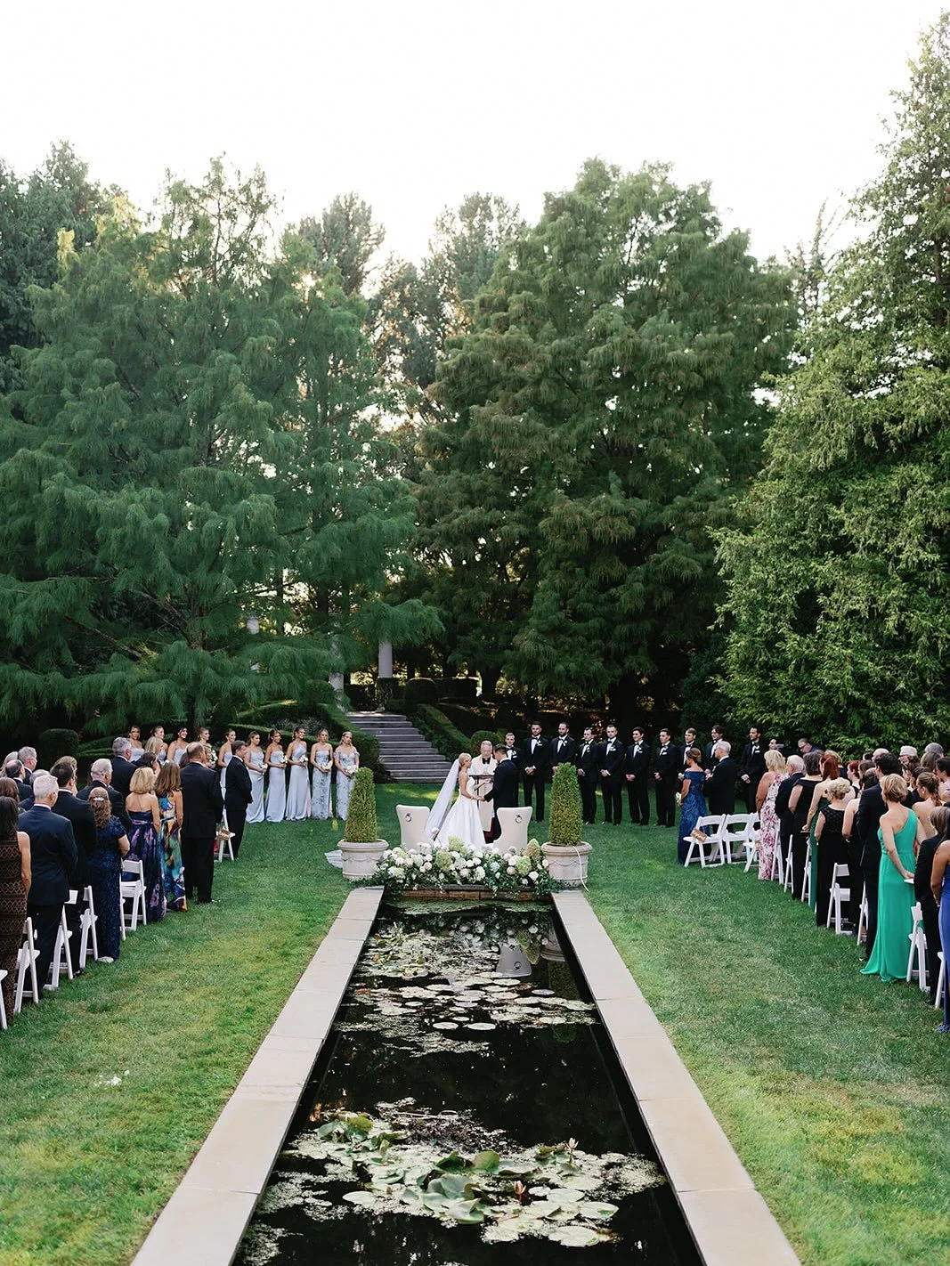 It&rsquo;s September so that means I&rsquo;ll be thinking about this beautiful wedding from last fall at @ashfordestate. Forever in love with this day and every single person that was a part of it 🫶

Venue: @ashfordestate 
Florals: @heysunshineflora