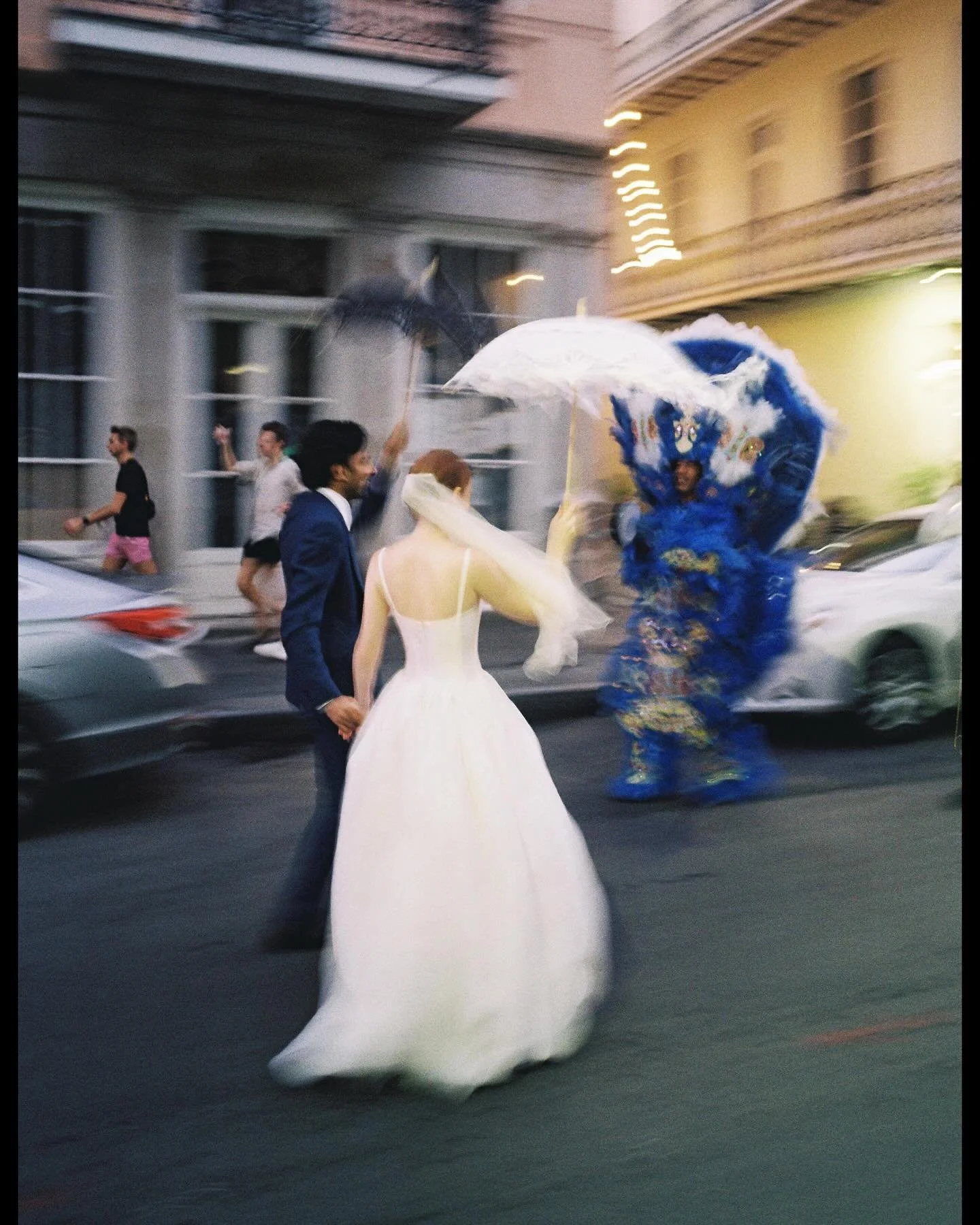 Spotted 10/18

Planning: @everlyeventplanning
Hair: @bluehashtag
Makeup: @wyman_studio_
Florals: @antiguafloral
Rentals:@distressedrentals
Cake: @gambinosbakery
Venue: @brennansnola
Getting ready location: @hotelmonteleone
Dress: @daniellefrankelstud