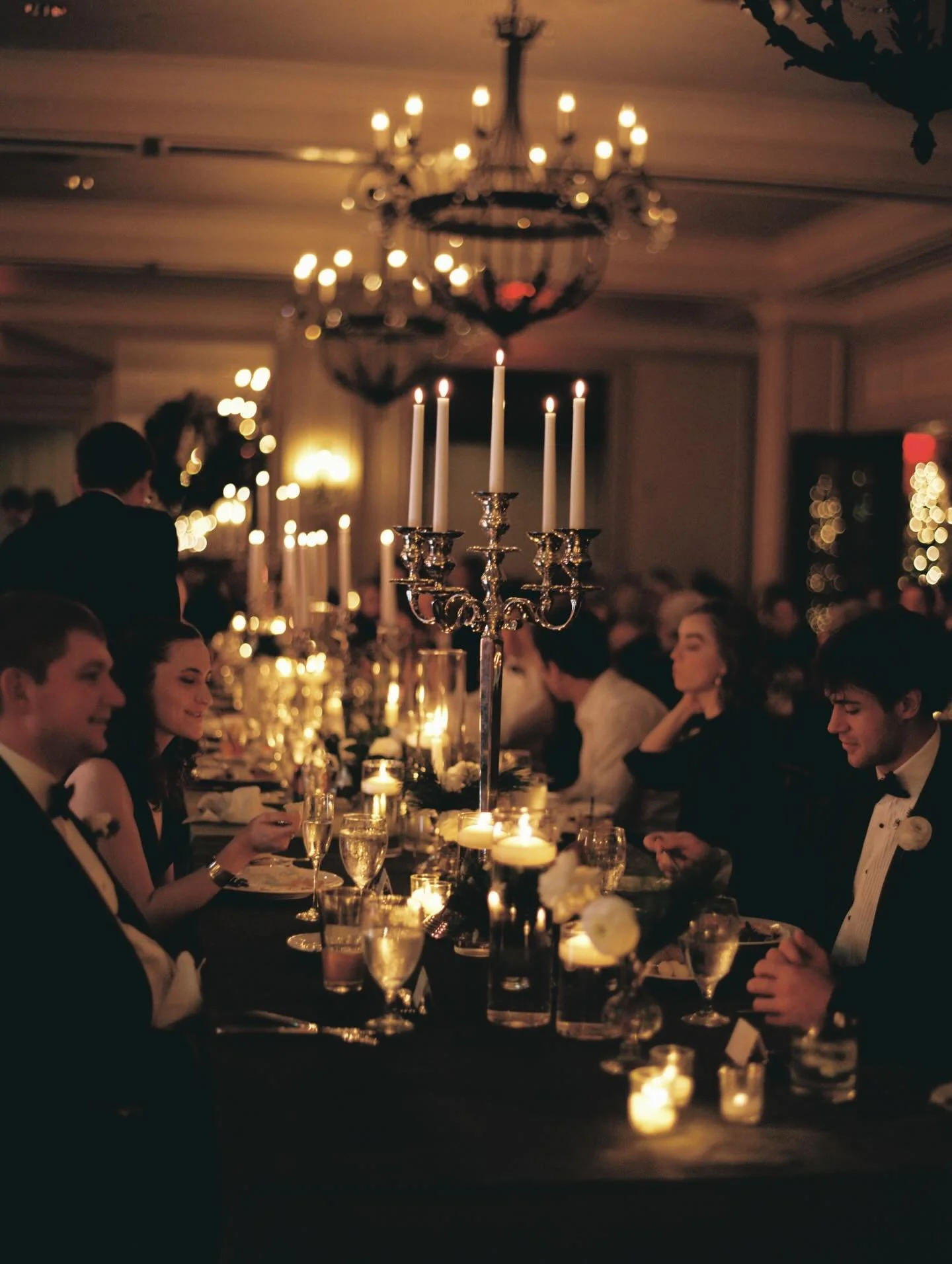 The most magical Christmas wedding for MG &amp; Mick. ✨

Florals: @kandcofloral 
Band: @thebandpunch 
Venue: @augustacountryclub 
Coordinating: @emeraldoxco