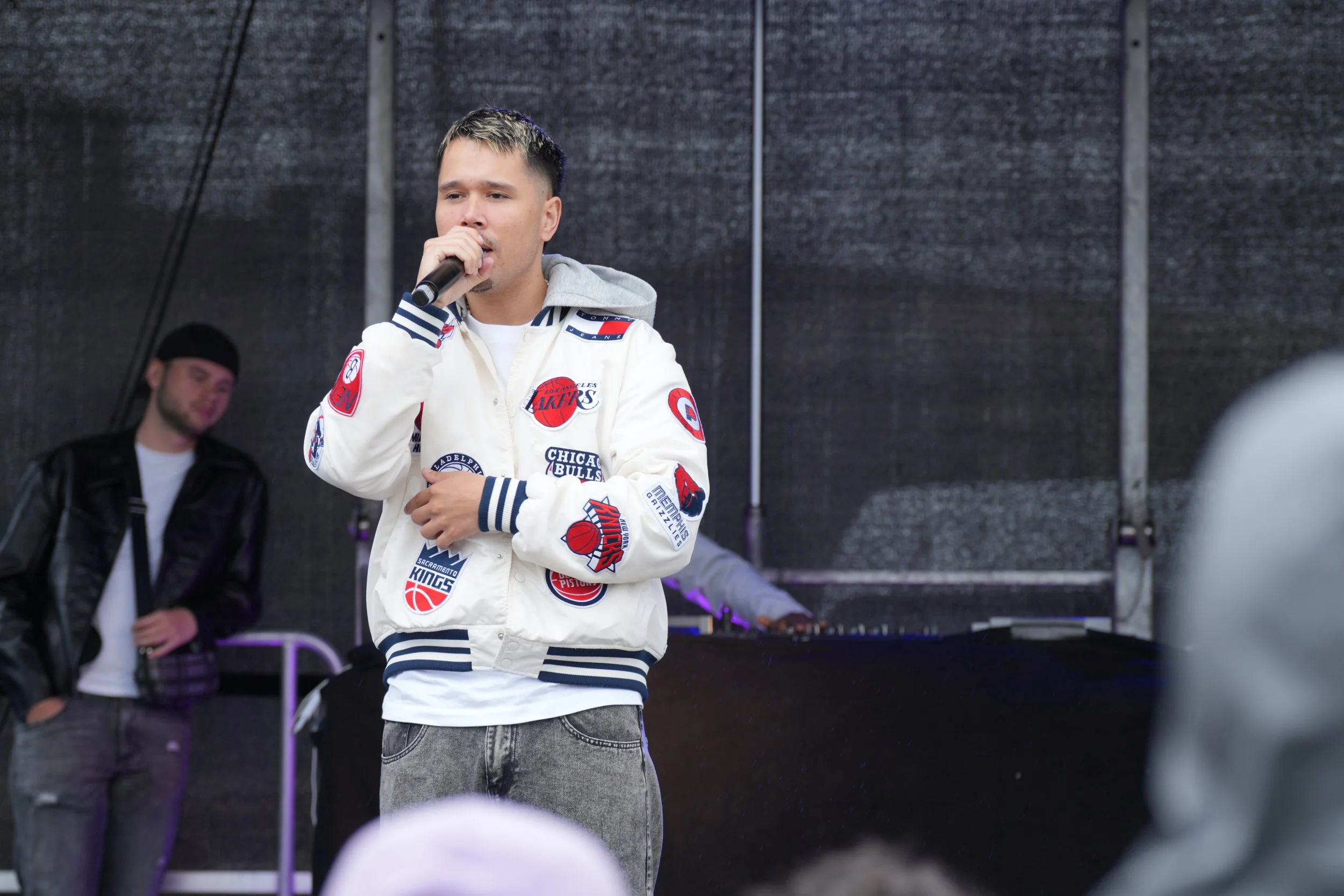 Tim Bergling Foundation öppnar musikstudio i två byggbodar i Hyllievångsparken i Malmö – Reyn uppträder på invigningen 10 juni