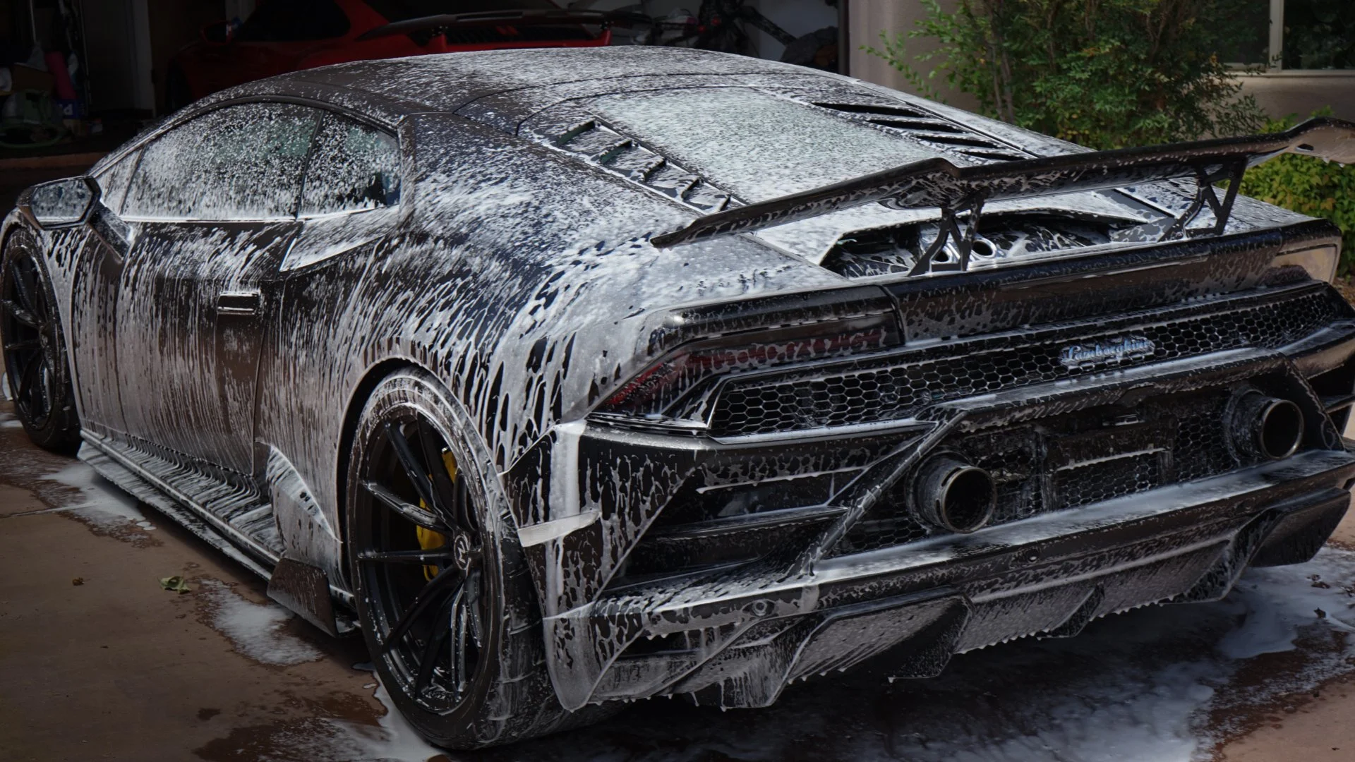 Completely mobile auto detailing in Albuquerque, and surrounding areas.