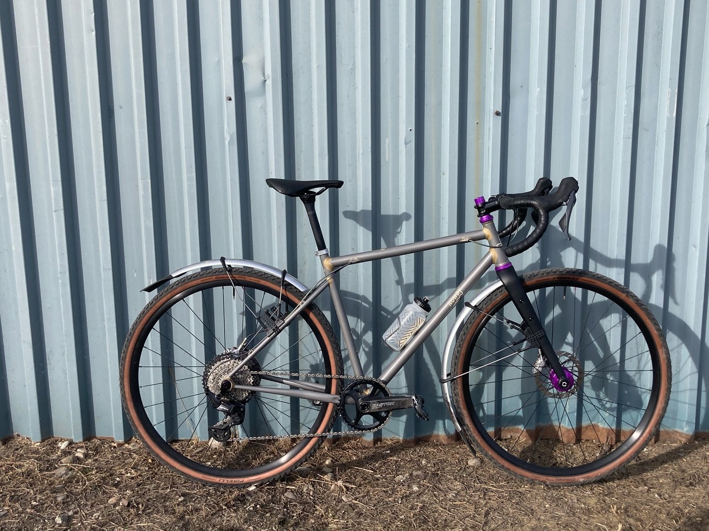 on today’s bike ride bingo card:
-get bucked by gust of wind
-launch airpod into slush puddle
-complete stop in mud bog
-throw fenders into the woods
-freeze more than 1 toe
-lead out roadie dad
#baaw