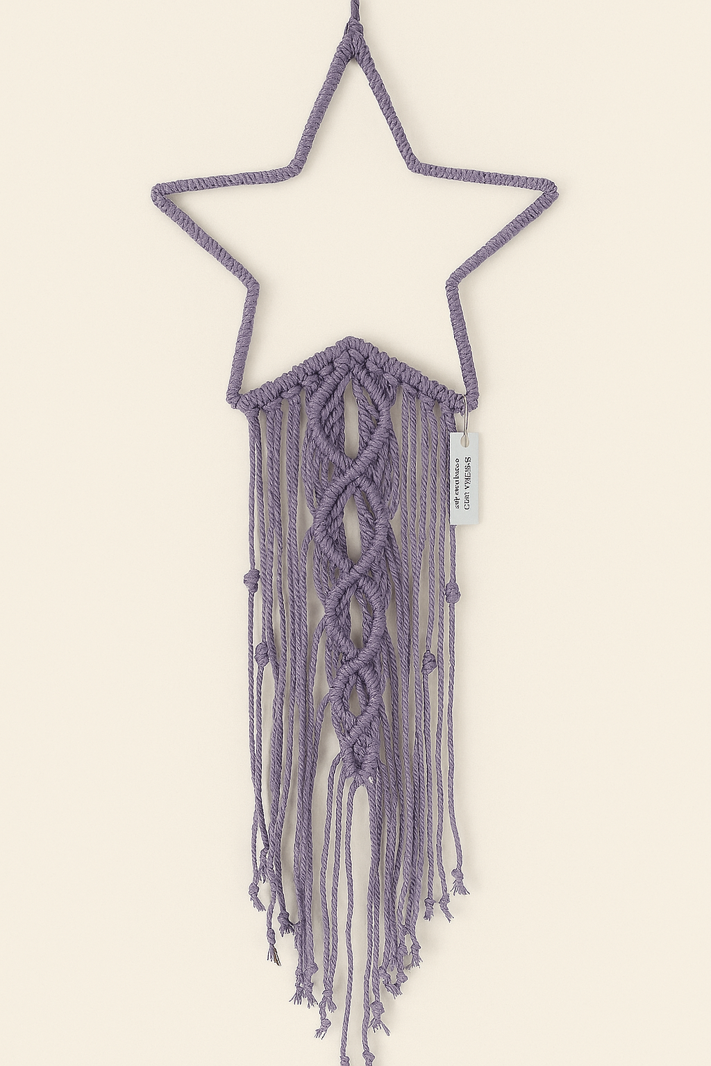 Lavender purple macramé star wall hanging in boho style with knotted center and long fringe – Samra Knots handmade decor.