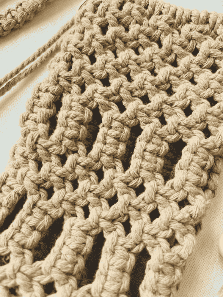 QLTYTUI Chaîne de téléphone en macramé Boho, lanière de téléphone réglable en bandoulière pour femmes, sangle de cou compatible avec la plupart des smartphones