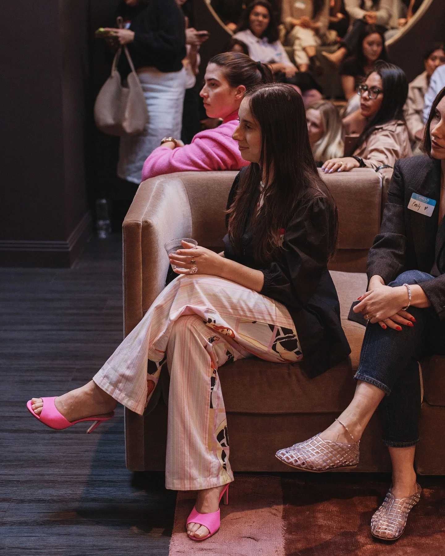 Do you think is hard showing up to a panel and being this iconic? Asking for a friend 🤫 💅 👠 #events #bayareaevents #networking #sf #bayarea