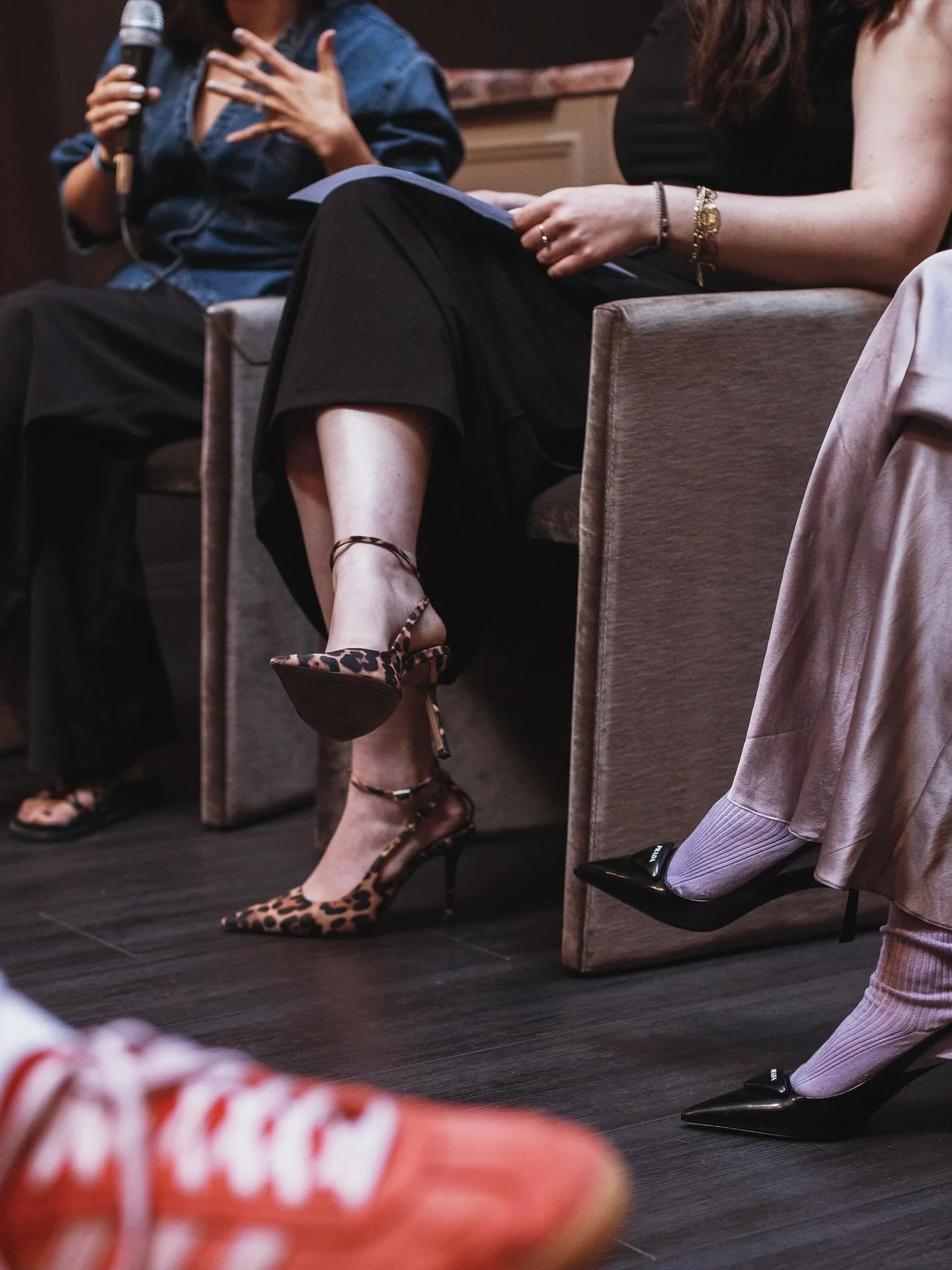 👠✨ Panels, but make it fashion.

Because who says you can&rsquo;t talk business strategy while rocking designer heels? #bayareanetworking #PowerInStyle #bridgessocialclub #moderncitizen