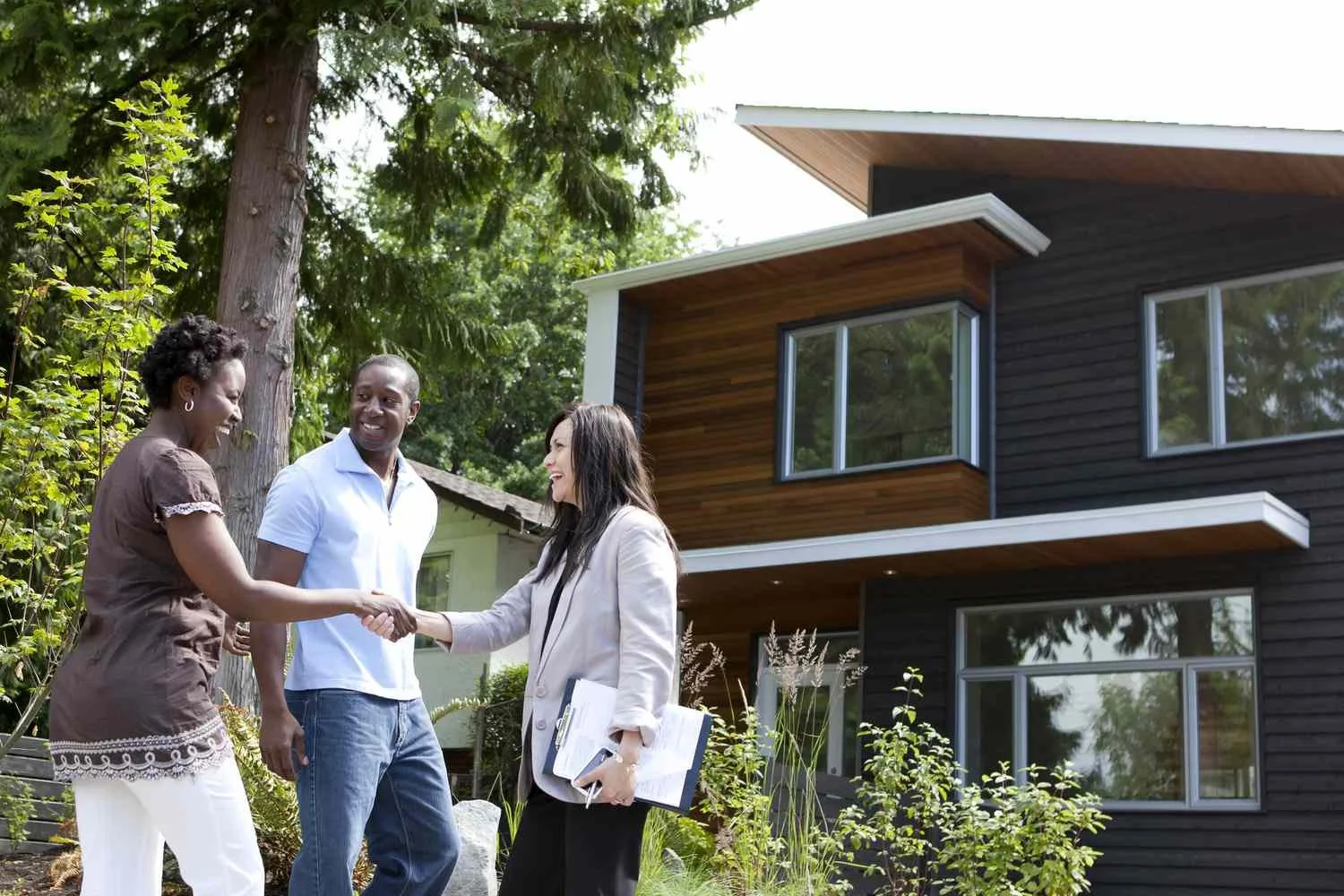 Finding a Home in 2025: Simple Steps That Help