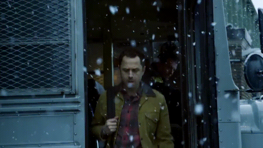 SneakyPete_12.gif