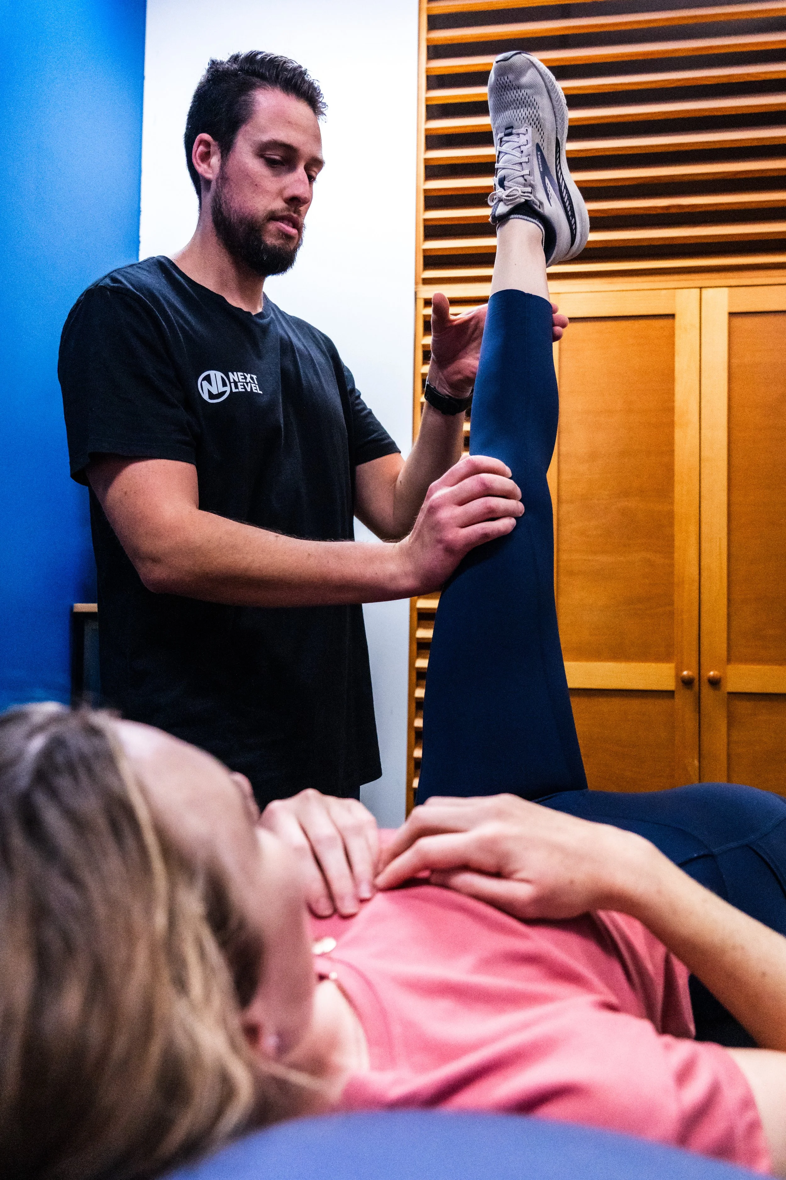 Physiotherapy treatment for back pain Varsity Lakes