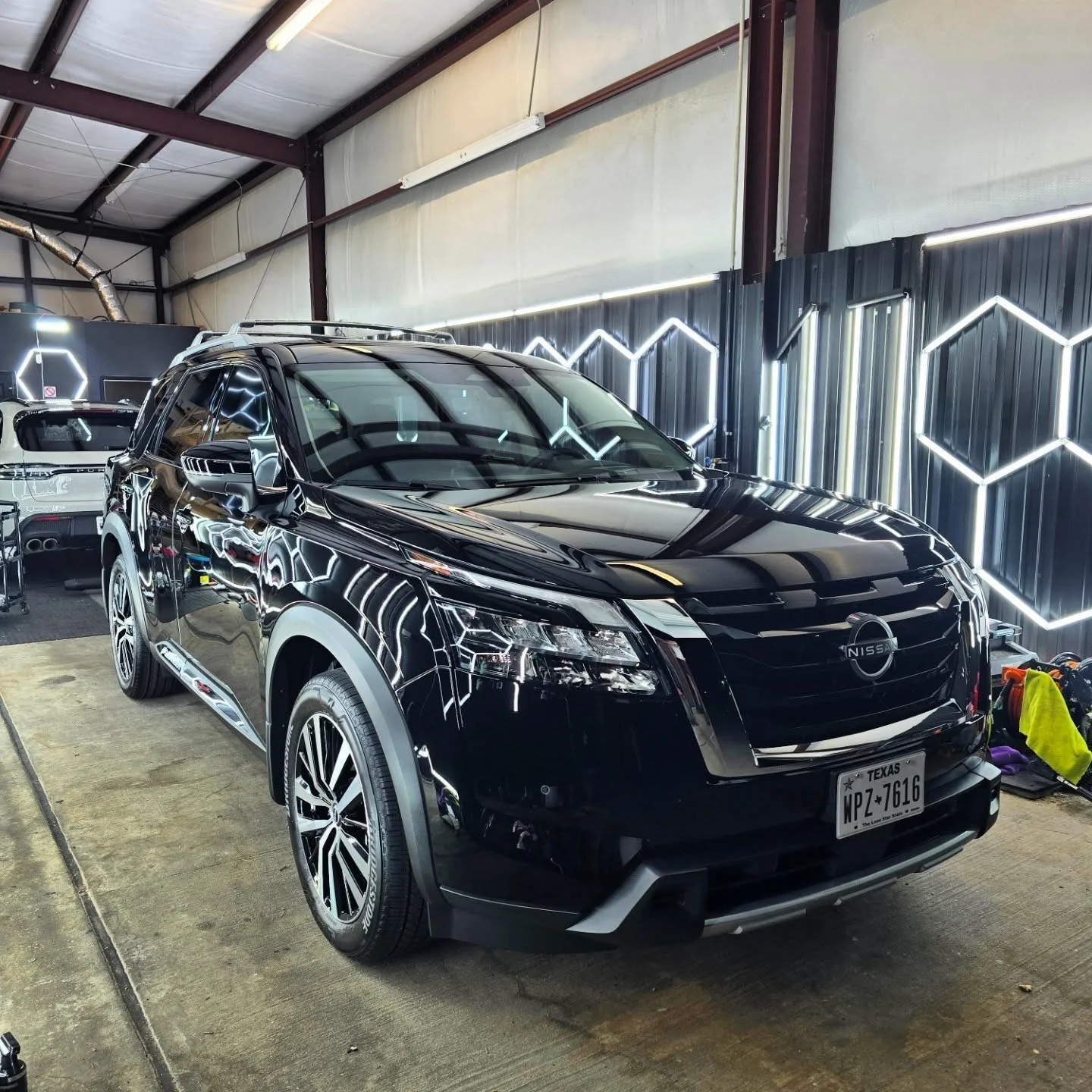 BLACK. MIRROR. FINISH. 🖤🔥

This Nissan Pathfinder just got the FULL REVIVIfy CarbonX Package and the transformation is unreal.

We&rsquo;re talking:
 ✔️ Extreme gloss
✔️ Self-healing protection
✔️ Insane hydrophobics
✔️ Long-term durability
✔️ Prot