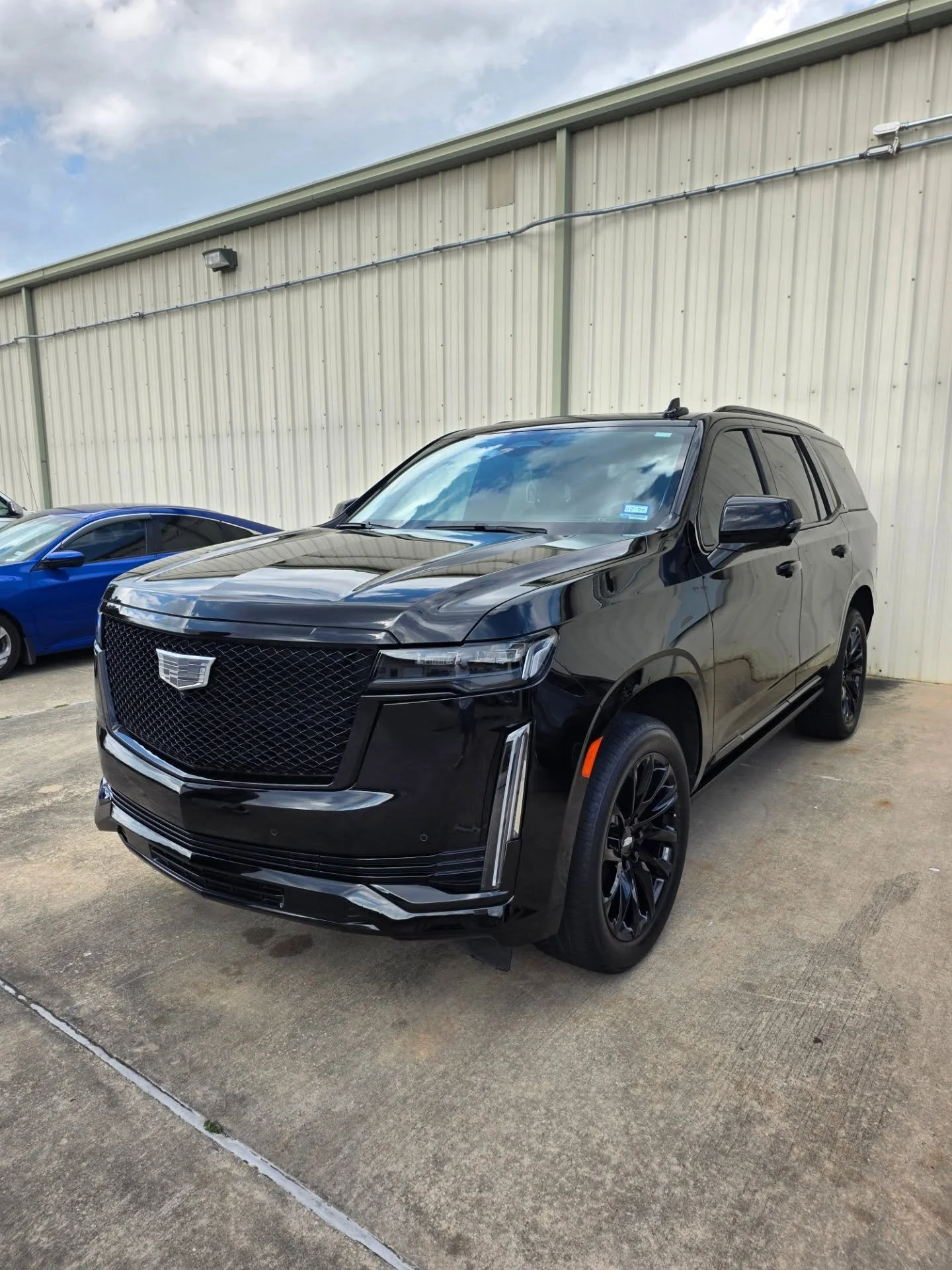 Giving back feels even better when the results look this good. 🖤 We were honored to donate a full Lifetime Ceramic Coating package to the Golfers Against Cancer event at the end of 2025, and today, we finally delivered the finished product. This bla