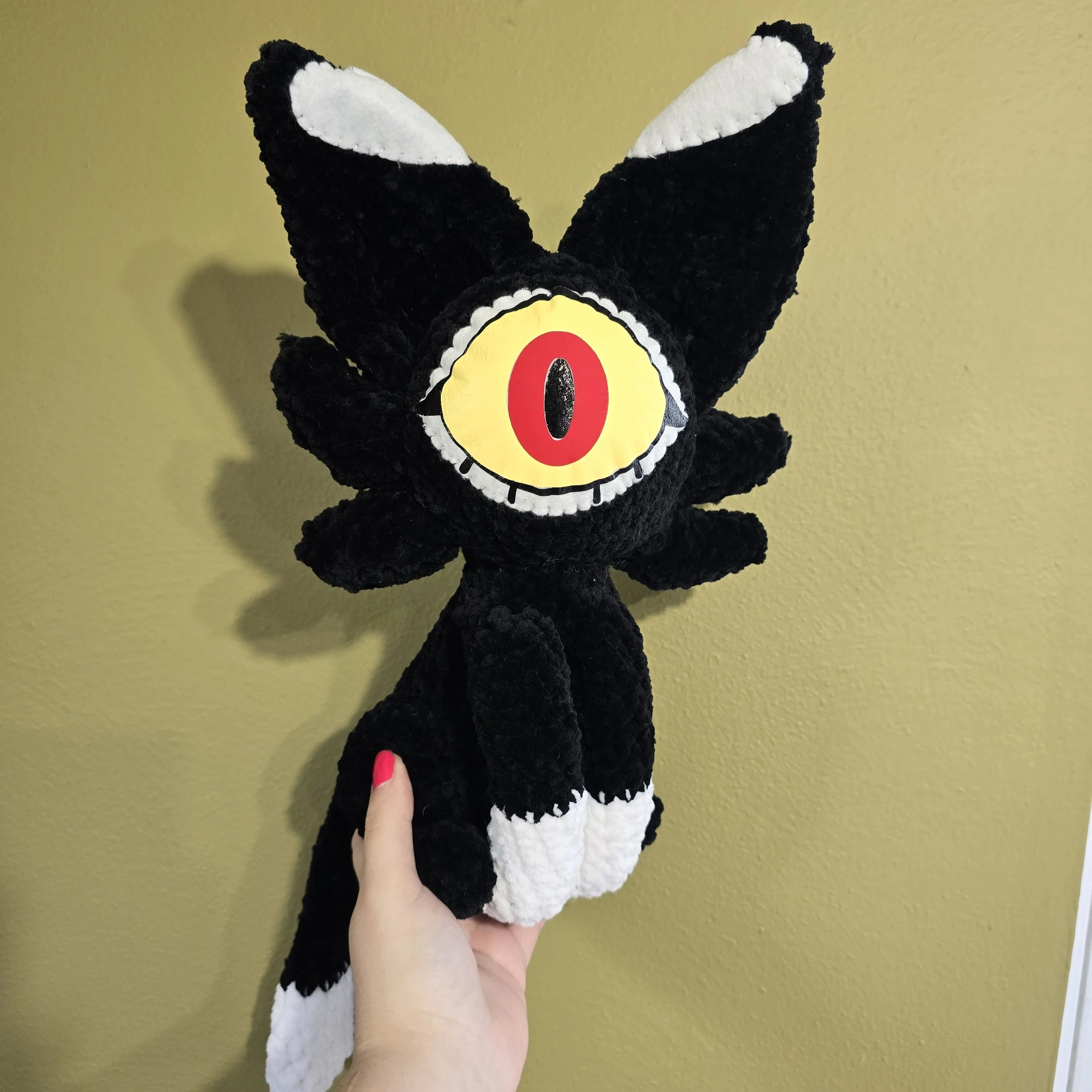 Kiki - pattern by Creative Haven: LC.