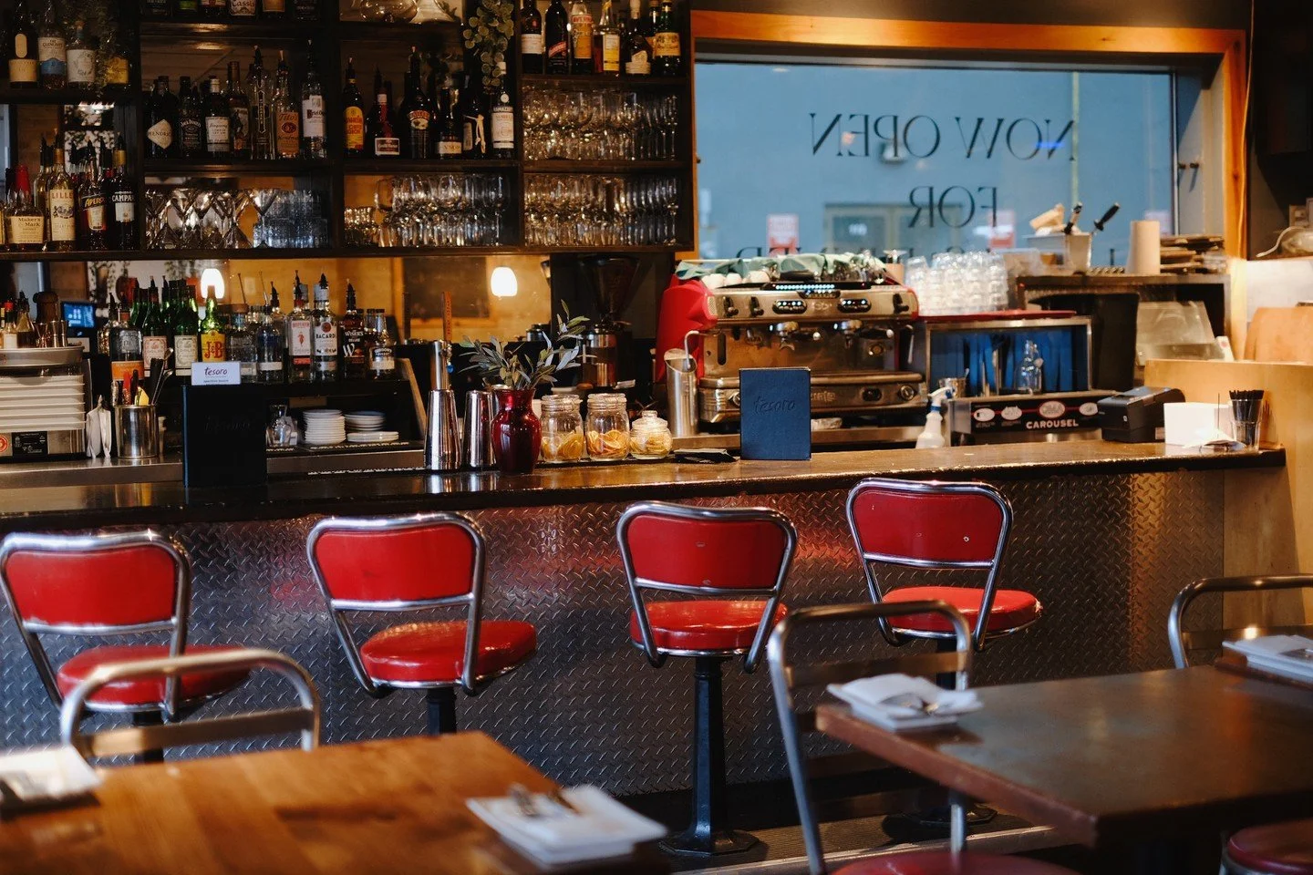 Your reminder to book your holiday celebrations at Tesoro welllllll in advance ❤️ Visit our website to reserve your table or to explore our catering options! ⁠
⁠
#tesorocollingwood #collingwoodchristmas #collingwoodontario ⁠