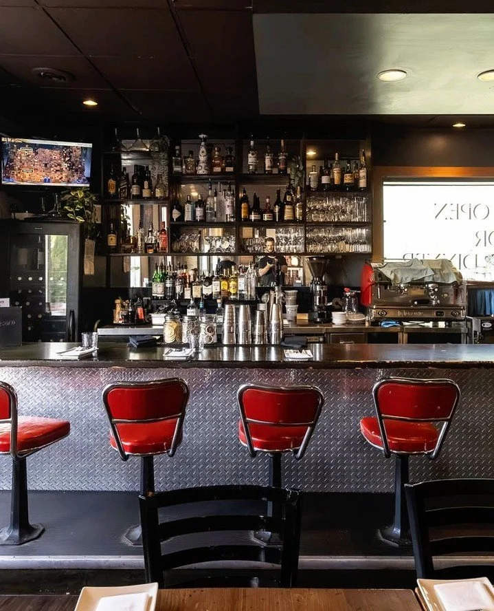 Planning a Christmas party with coworkers, family, or friends? Reserve your table and enjoy a festive night at Tesoro.⁠
⁠
Want to celebrate from home? Check out our catering menu and bring the taste of Tesoro straight to your table.⁠
⁠
Learn more at 