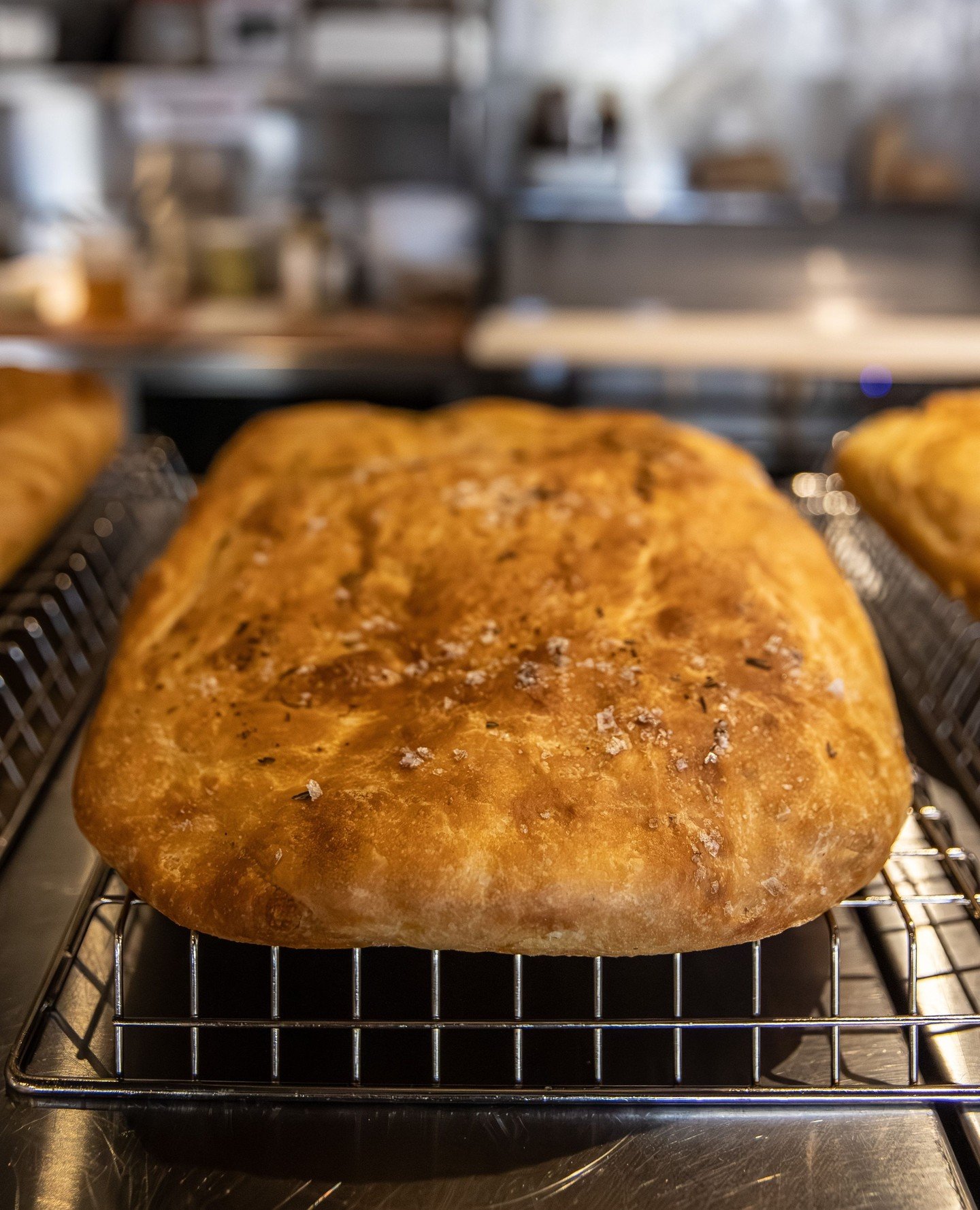 You know what goes really well with hosting season? Fresh Focaccia. ⁠
⁠
Available fresh daily at the Mercato! 💫⁠ Call 705-444-9230 ext. 2 to pre-order your focaccia, Antipasto Boards &amp; Gift Baskets!⁠
⁠
#tesoromercato #freshbread