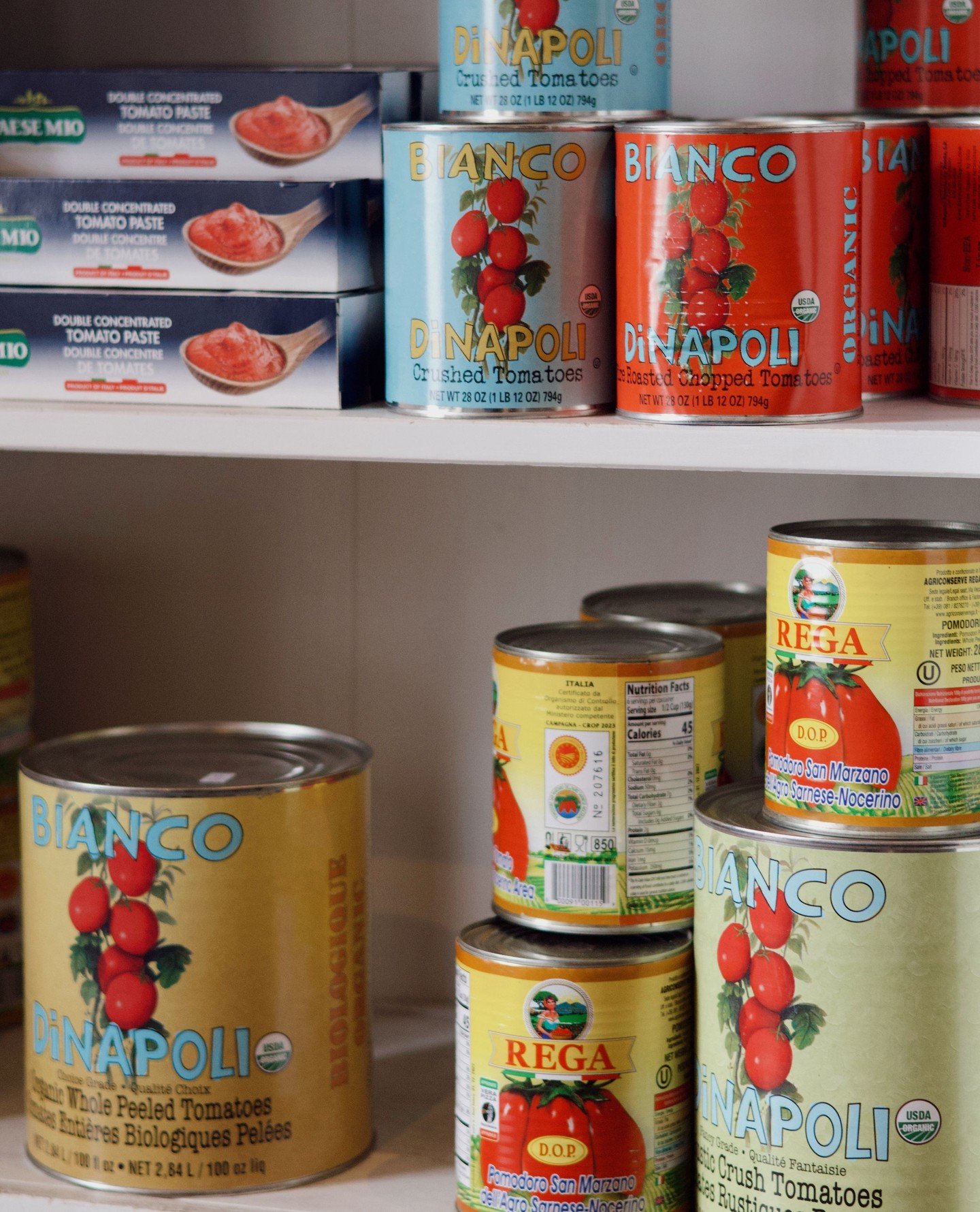 Quality is everything at the Mercato.⁠
We carefully source ingredients from near and far to ensure every bite is packed with flavour.⁠
⁠
Stop by and see what we've got in store! 🇮🇹⁠
⁠
#tesoromercato #italiangrocery #downtowncollingwood