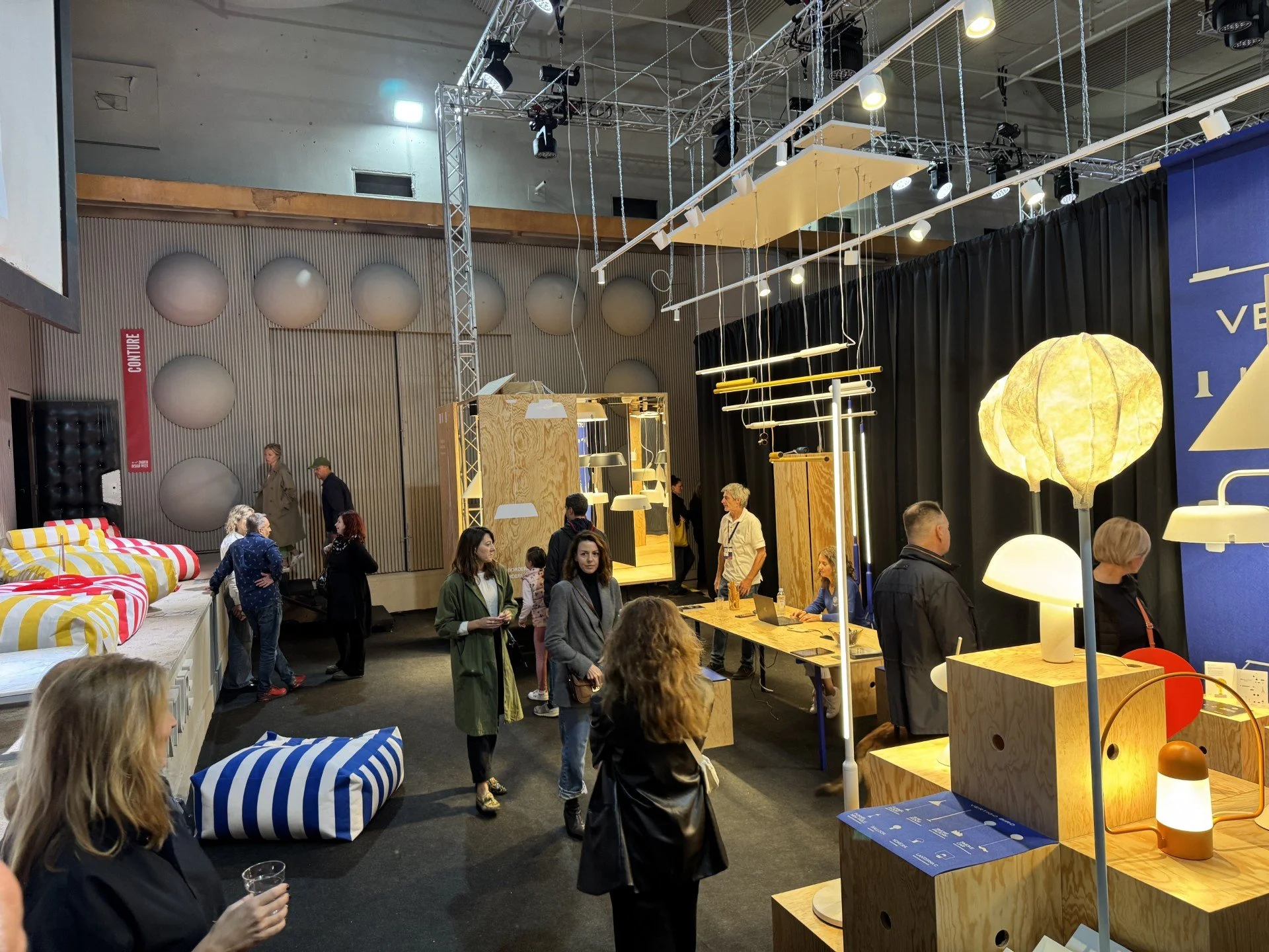 Interested visitors - Zagreb 24