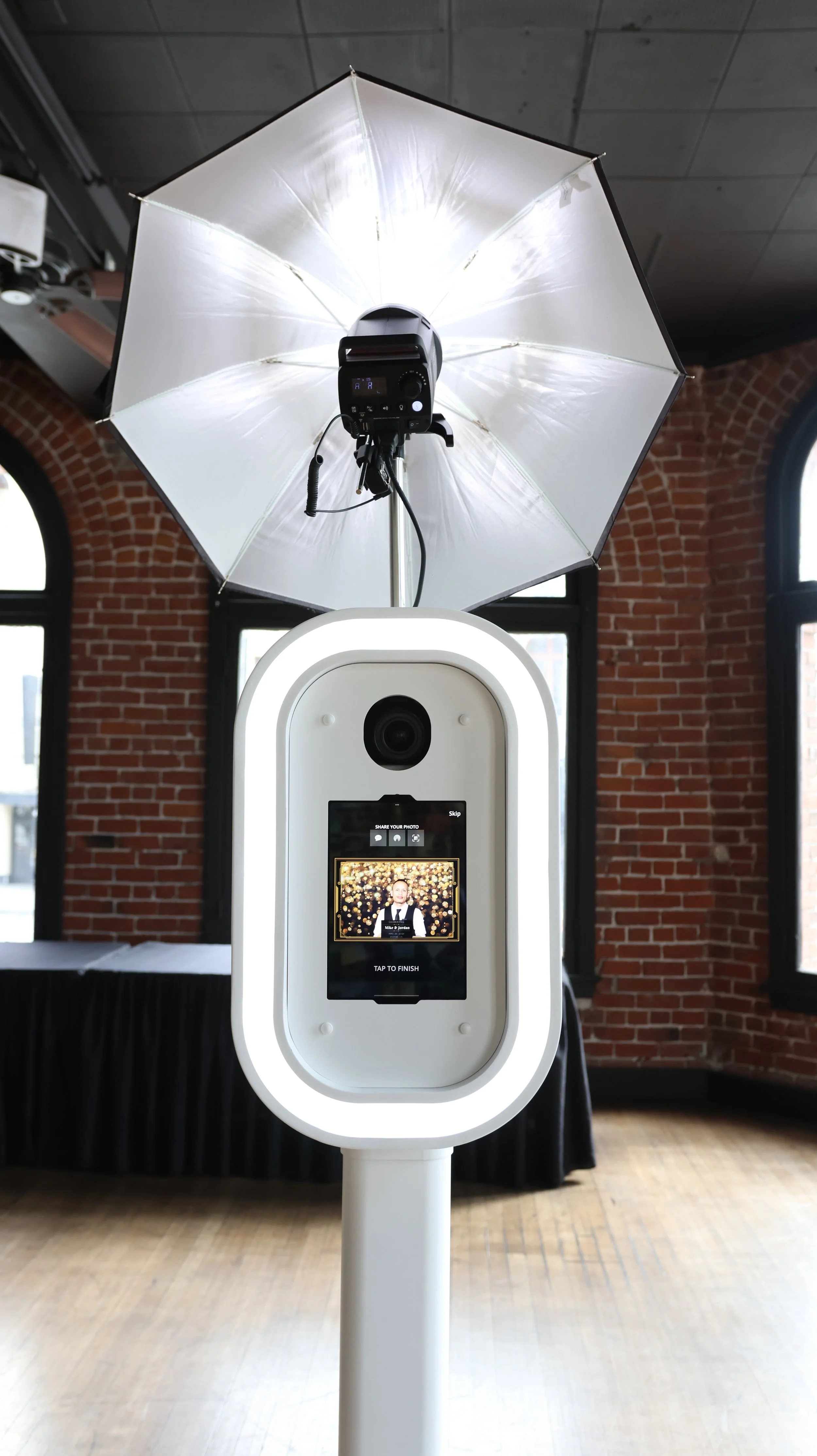 Velour DSLR Photo Booth
