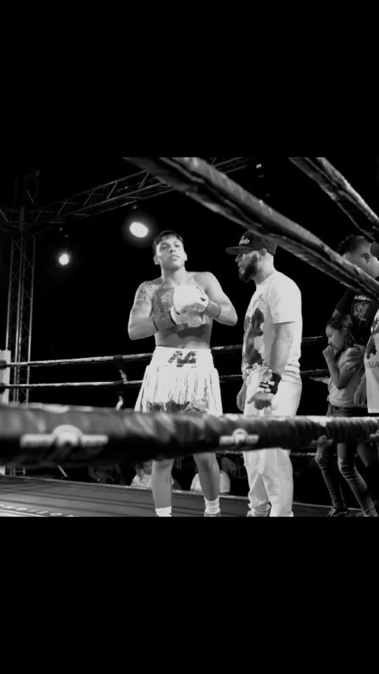 Time to put in work! @noah.aldanaa
.
.
.
.
.
.
.
#boxing #gloves #ring #ringside #WBC #fight #fighter #mainevent #fitness #gym #gymlife #boxinggym #lifestyle #motivation #boxingworld #knockout #fyp #hardwok