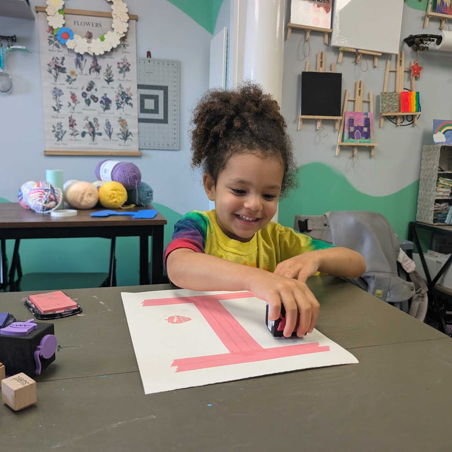 stampin’ up a storm yesterday making an initial negative! 🖼️
book your crafternoon hour online!
#perfectisntreal #whichcraftartbar #crafternoon #allages #negativespace #mentalhealth #processartforkids