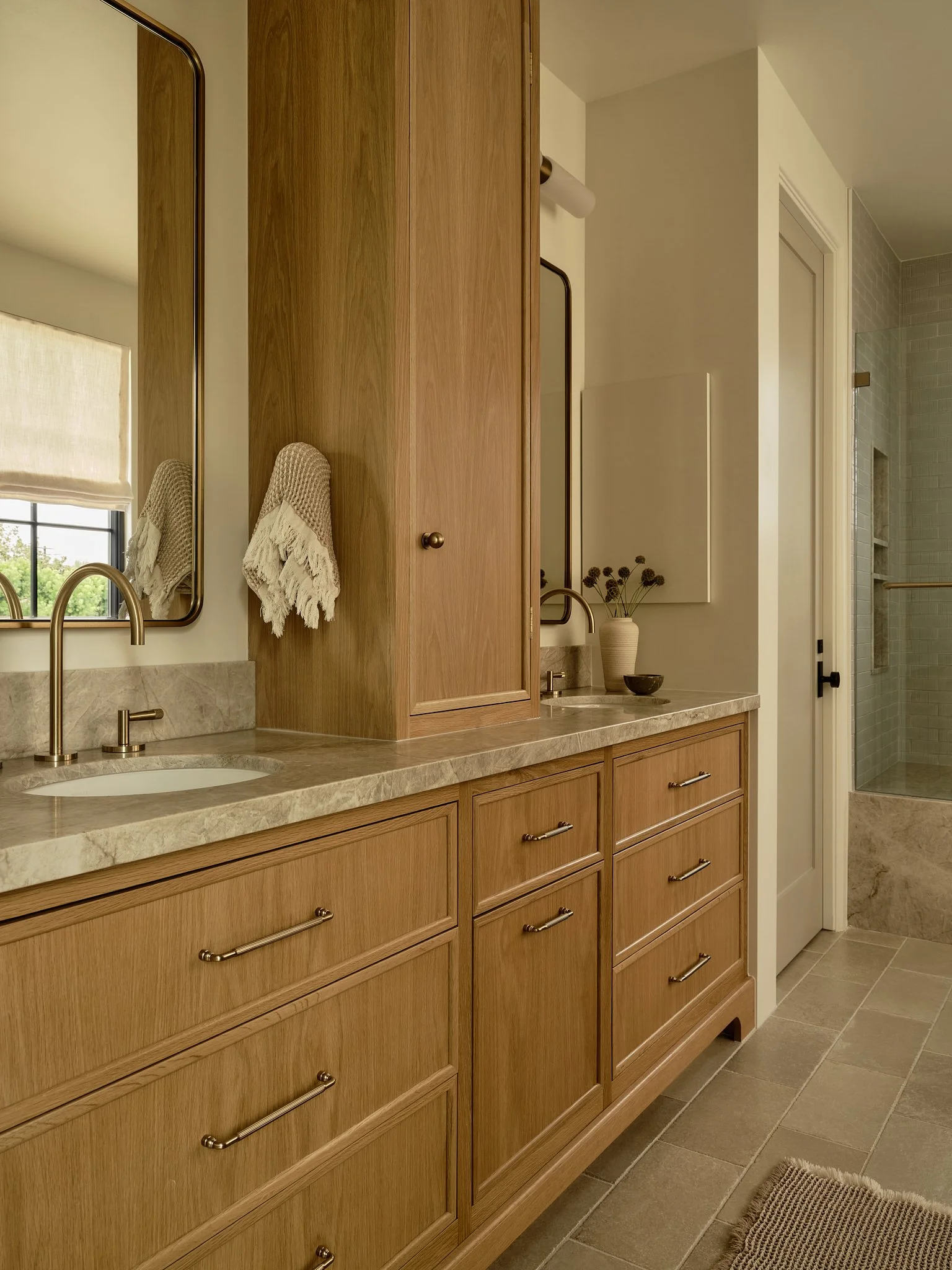 20260629_Lou_Westside_Bath.jpg