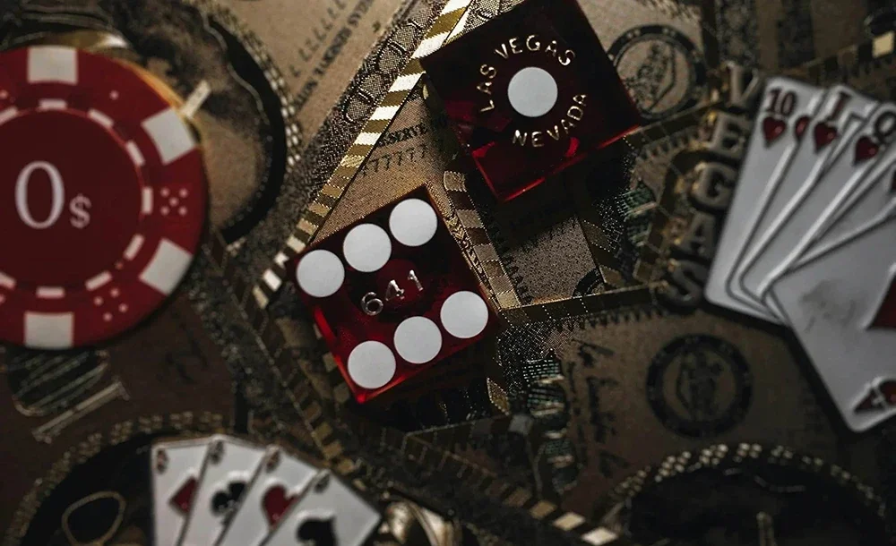 LEARN THE GAME – 8 Online Tests über Kink &amp; Charakter