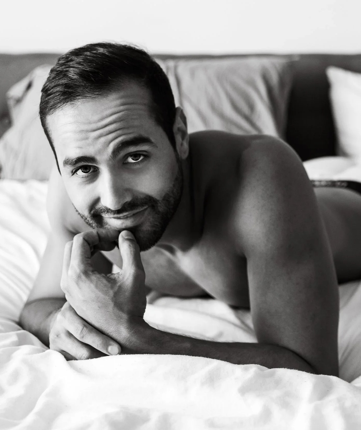 premium-male-escort-berlin-gus.png