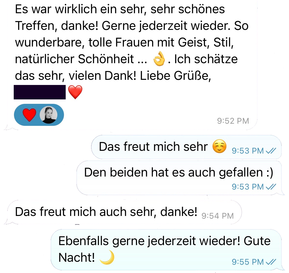 Screenshot eines Chats mit Textnachrichten in deutscher Sprache, Emojis und Schlafmütze, Uhrzeit zwischen 9:52 und 9:55 PM.