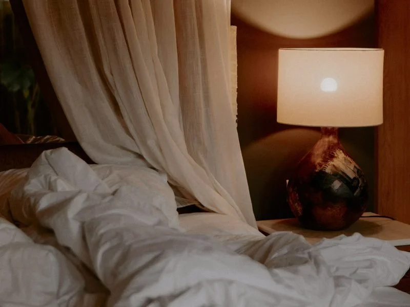 Atmosphärisches Schlafzimmer — Moonlight Society.