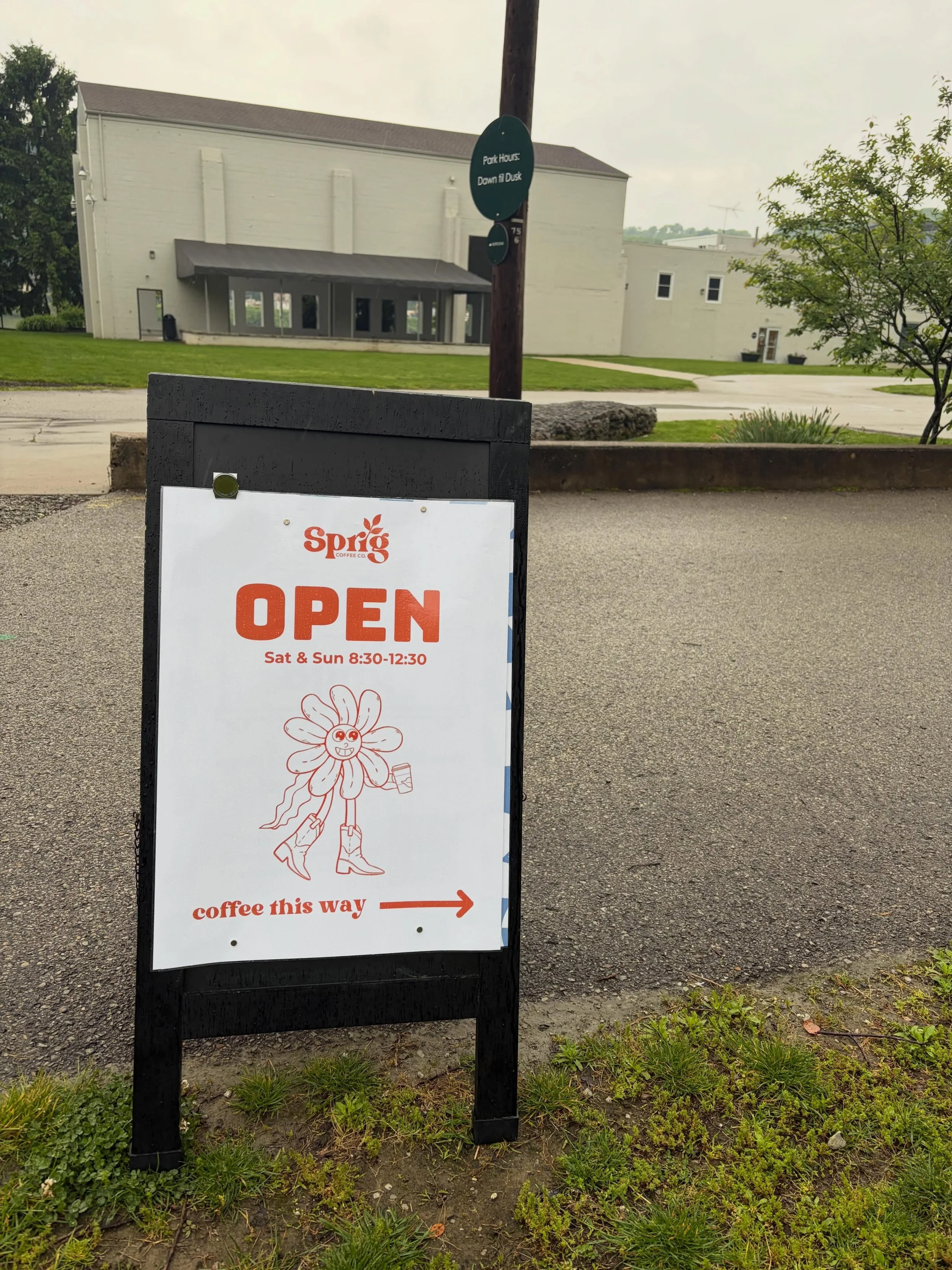 all signs lead to Sprig!!! 

open today 8:30-12:30

(rain is supposed to stop in 33 mins 😉)