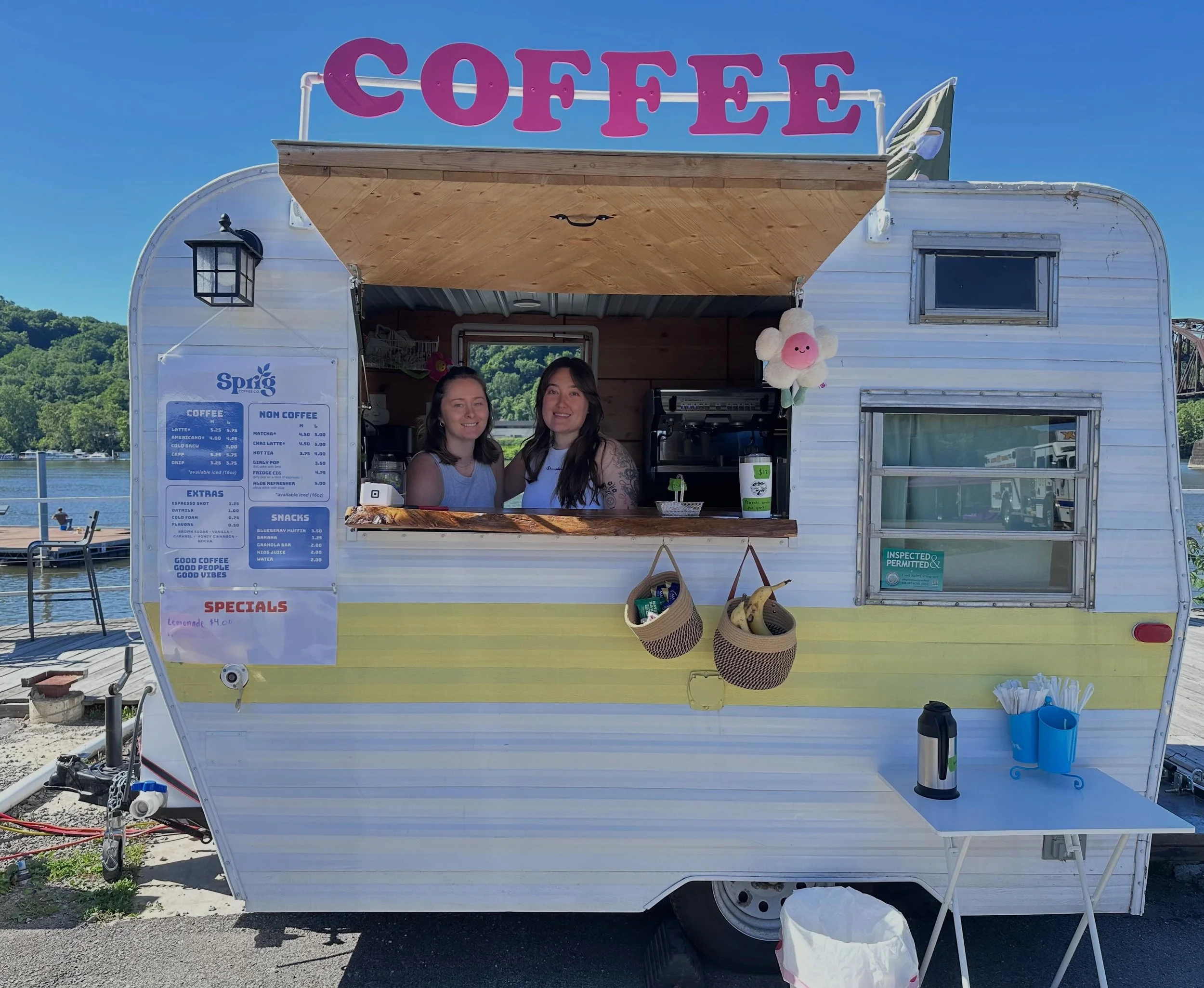 first month of the szn ✅ 

hope everyone had fun at the park rec day, y&rsquo;all sold us out of everything!!

we&rsquo;ll be back next week for our usual hours, 8:30-12:30pm 🎀
