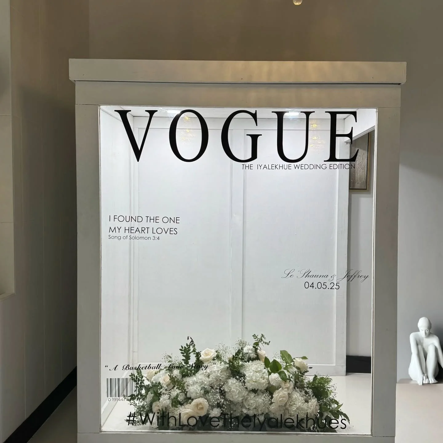 Cover-worthy moments, brought to life.
Brooklyn Lights x Bria&rsquo;s Balloon Boutique proudly present this custom VOGUE-style magazine box created for the stunning #IyalekhueWedding.

A perfect blend of modern elegance and romantic detail, this piec
