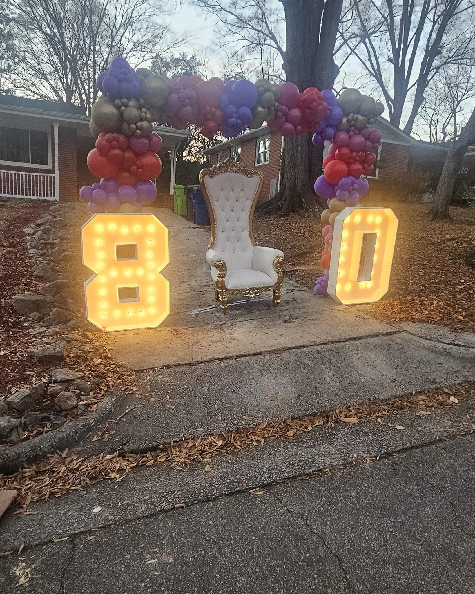 Celebrating 80 years of life, love, and legacy 🎉
A drive-by celebration to honor a milestone birthday&mdash;proof that special moments don&rsquo;t need four walls.
Balloons by Bria&rsquo;s Balloon Boutique 
#MarqueeMoments #BrooklynLights #80thBirth