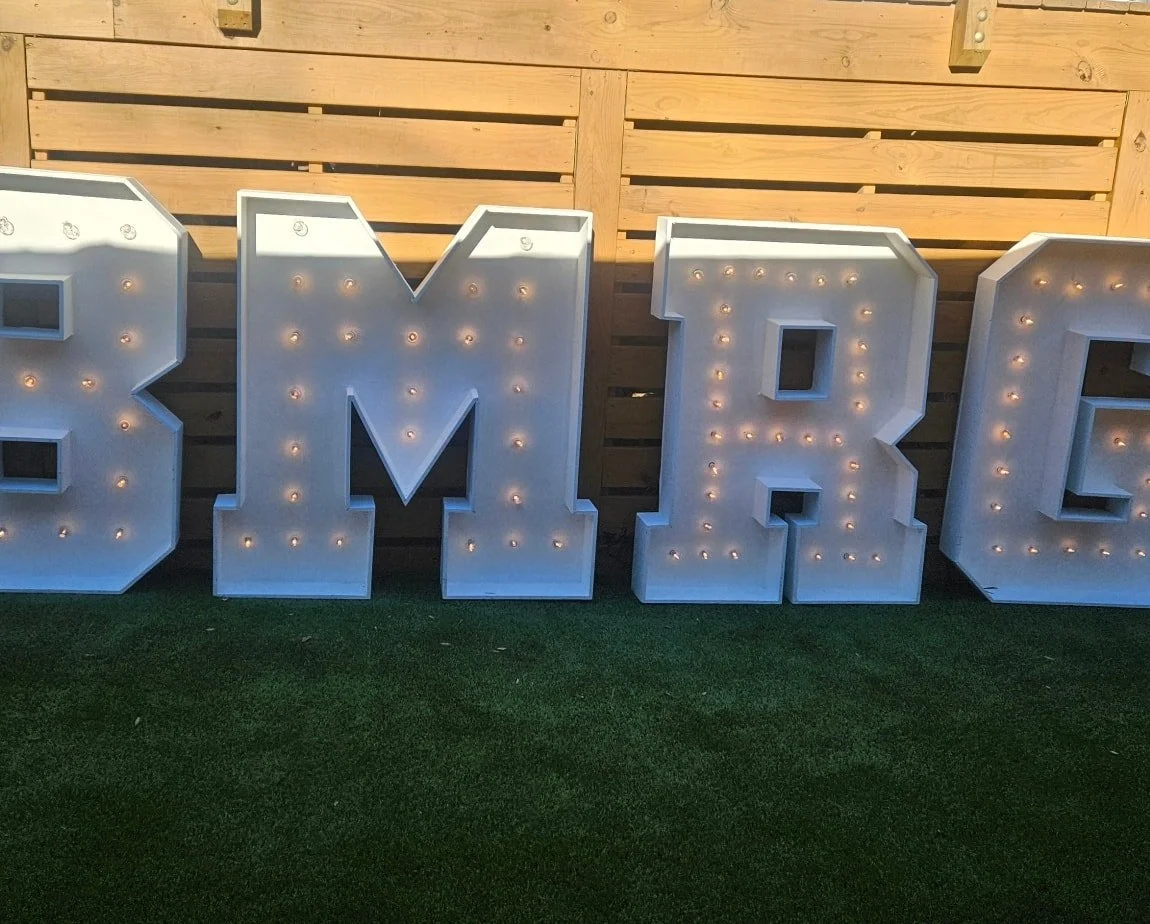 Holiday celebration for the @bryanmooregroup 🎄
Thank you for allowing Brooklyn Lights to be part of your event.
#MarqueeMoments #BrooklynLights #HolidayParty #BMRG