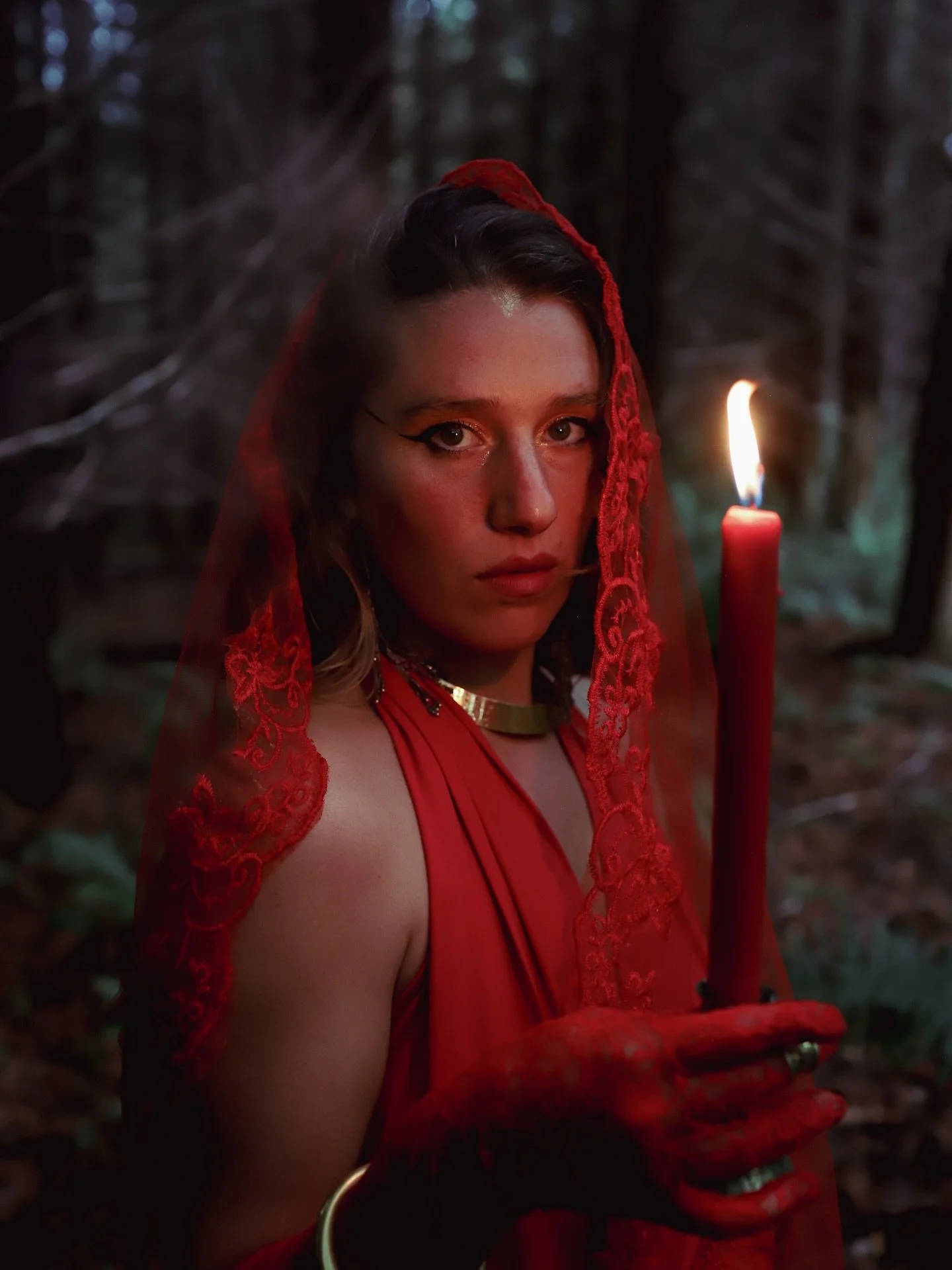 Blood Moon Musing part 1 ~ 
This Samhain I channel the frequency of Blood Moon. 

As an ode to the ancient technology of the lunar cycles &amp; sacredness of blood.

A blood moon is a total lunar eclipse one of potent cosmic recalibration, shadow rev