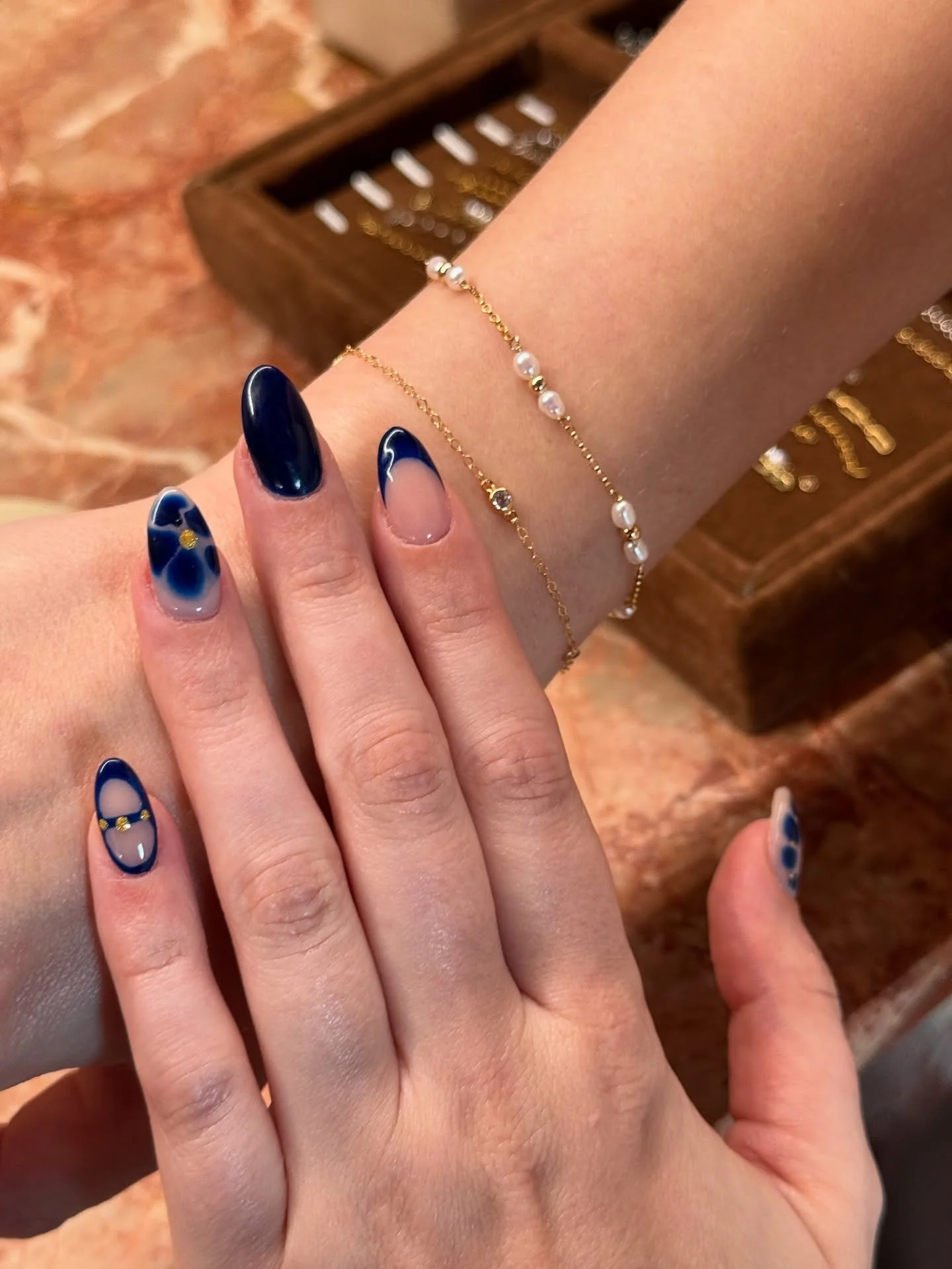 The perfect pairing ✨
La La nails + permanent jewellery by @boundboutique, every Saturday.
Because some things are just meant to go together 💅🏽💎
#LaLaNails #PermanentJewellery #BoundBoutique #SaturdayLuxury #NailsAndJewellery #PerfectPairing #Salo