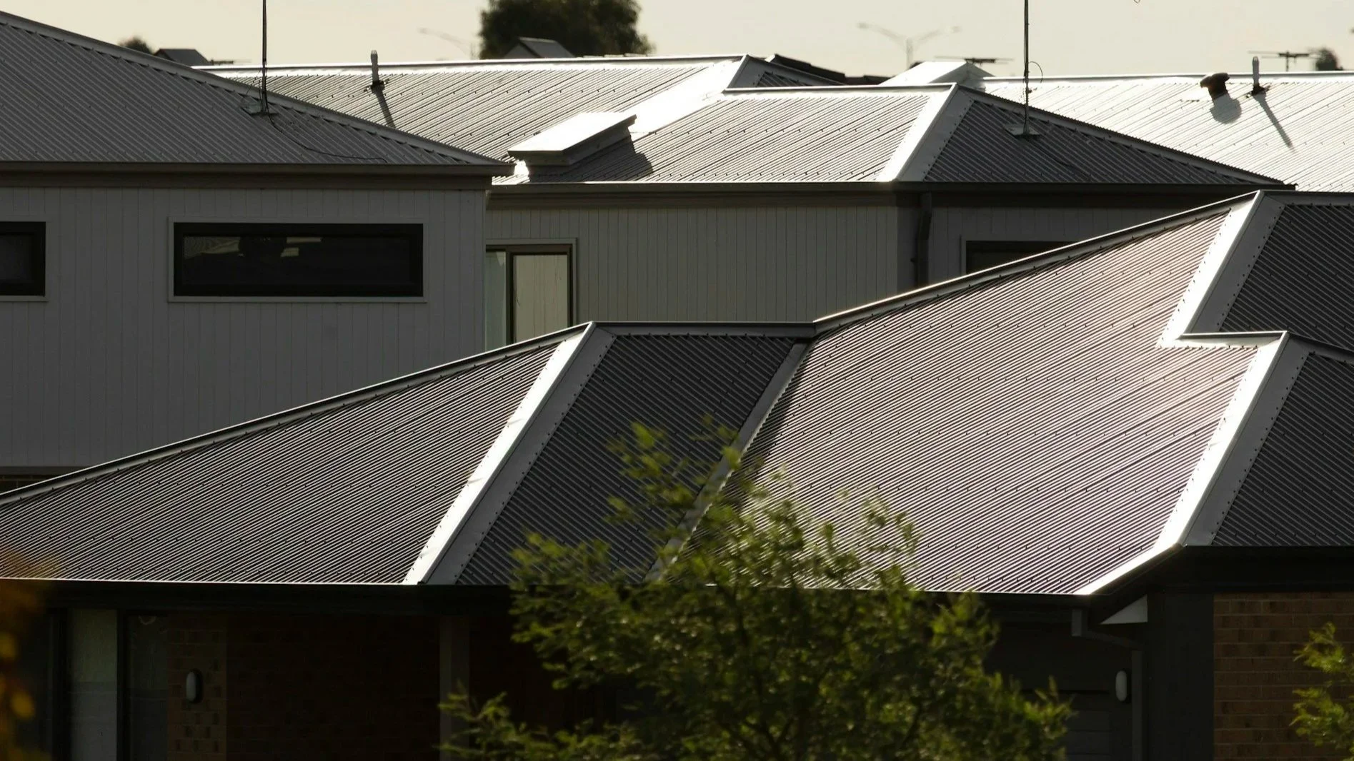 Sleek new roof in North Shore Auckland featuring colorsteel Lux Roofing