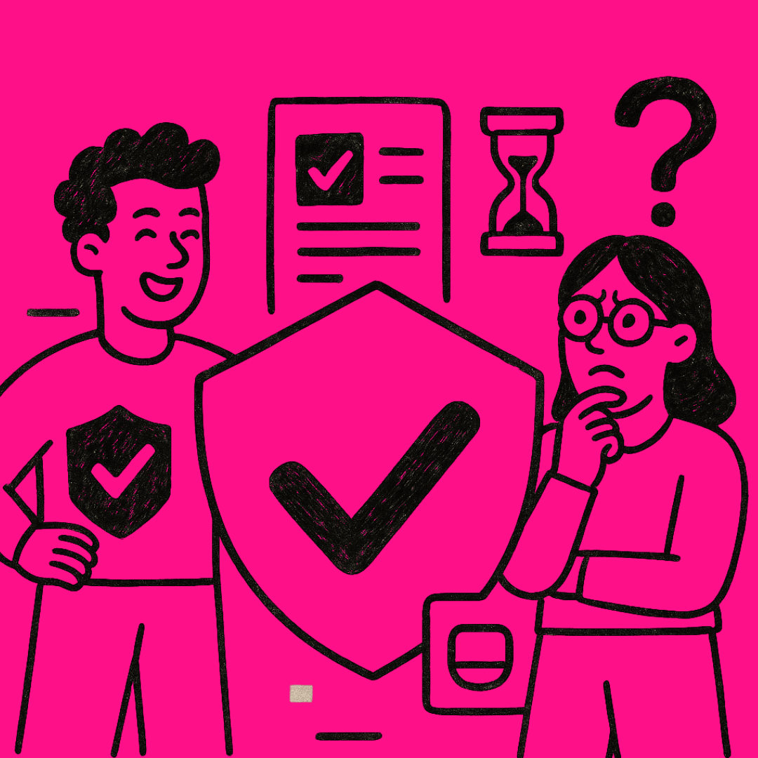Ilustración en estilo de dibujo con fondo rosa, muestra a un hombre sonriente con una insignia de escudo con marca de verificación y una mujer pensativa con gafas, con un escudo con marca de verificación en el centro, símbolo de protección y confianza, y un signo de interrogación.