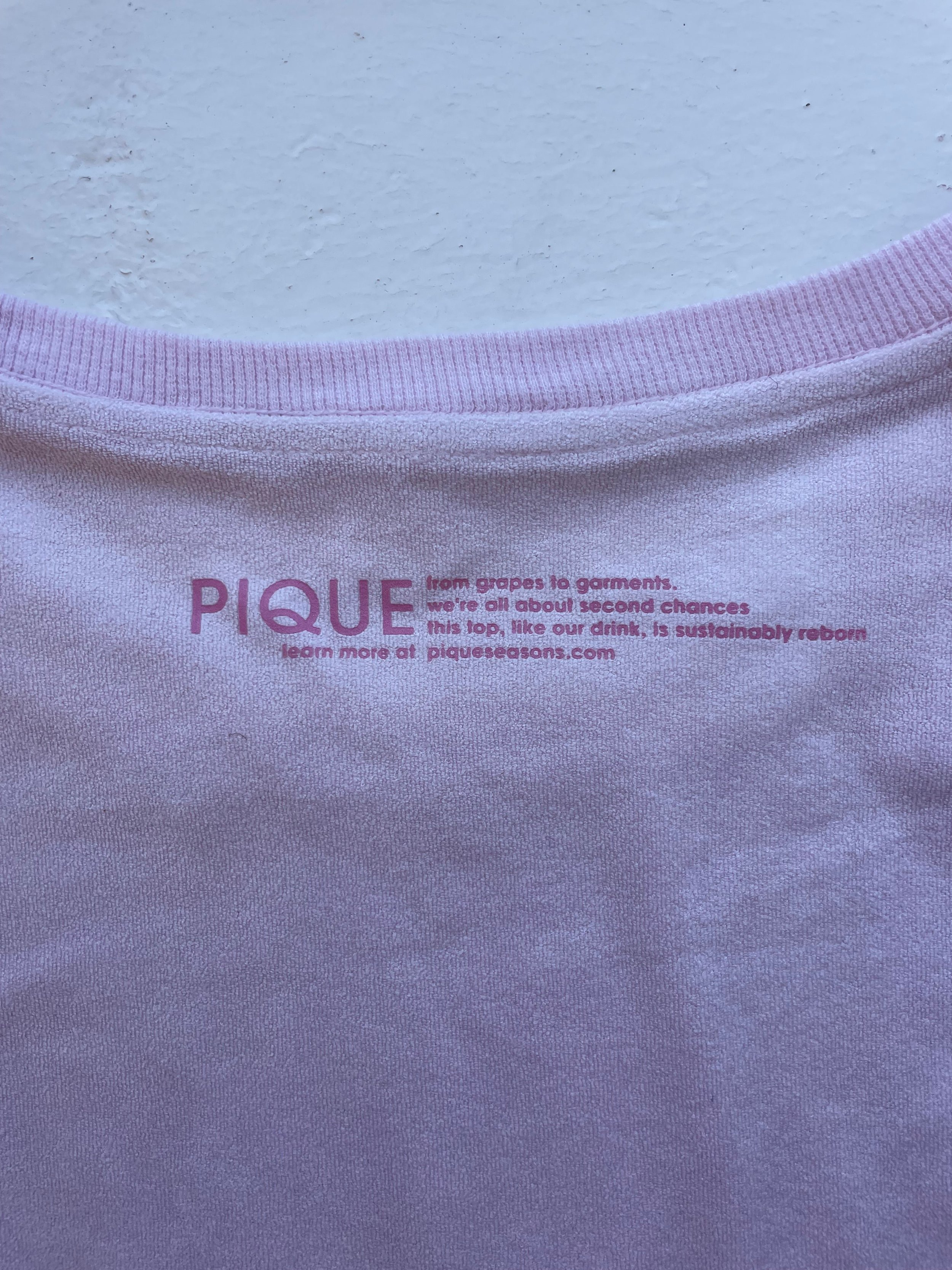 Pink_crop_top_unknown_brand_fabric_-_S_back.jpg