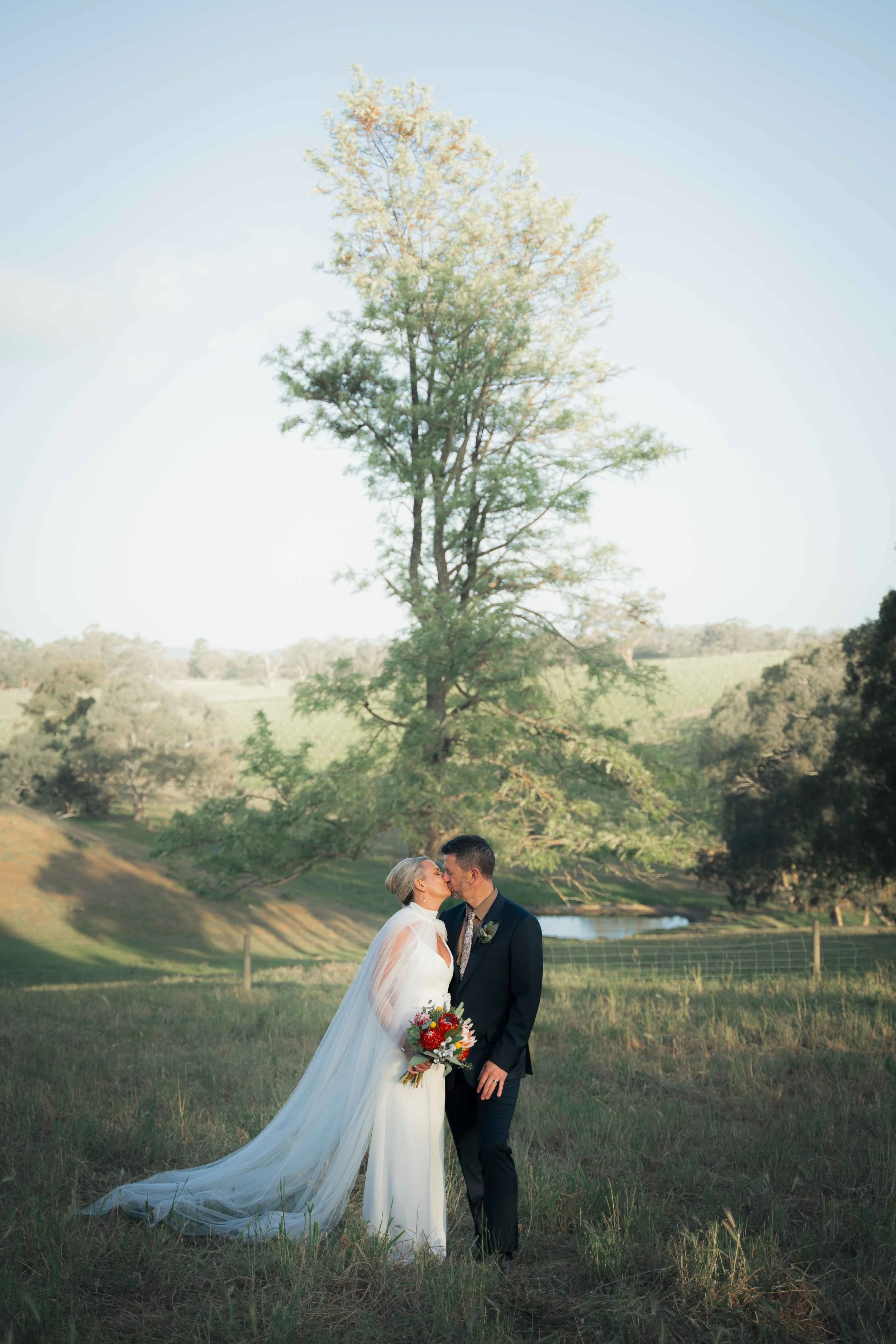 bride and groom film vintage nature Anvers venue Adelaide hills