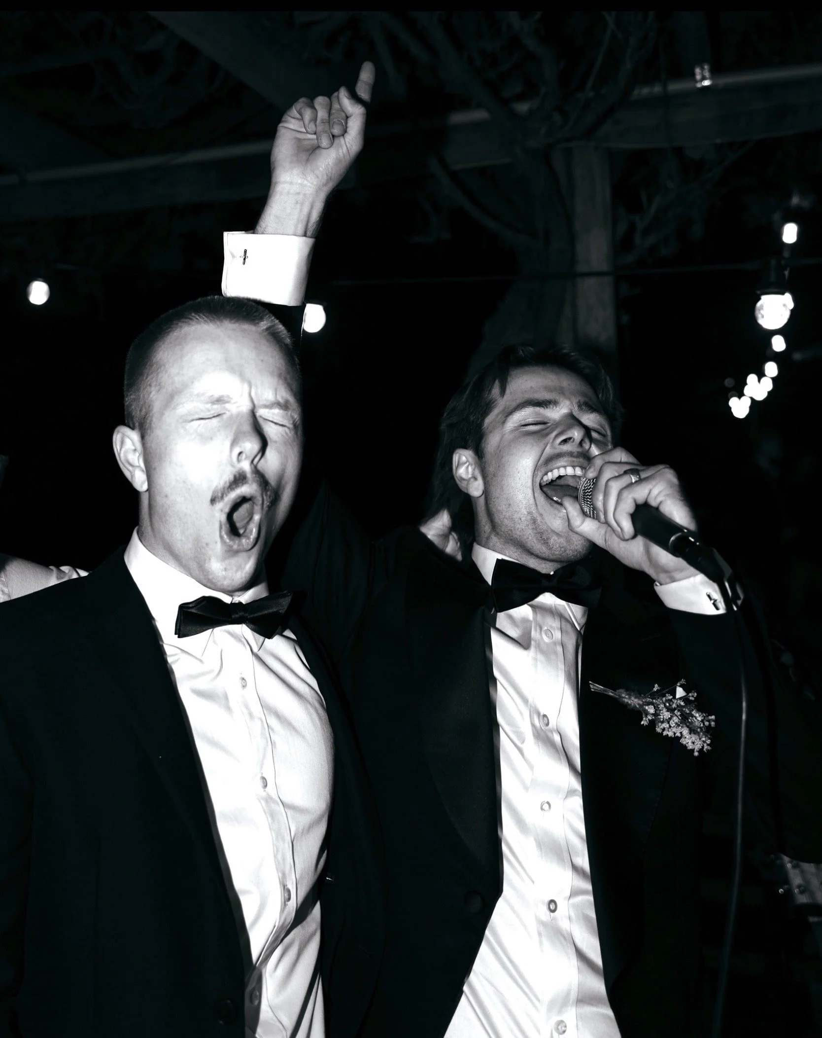 Adelaide hills wedding photographer candid dancing singing party black and white