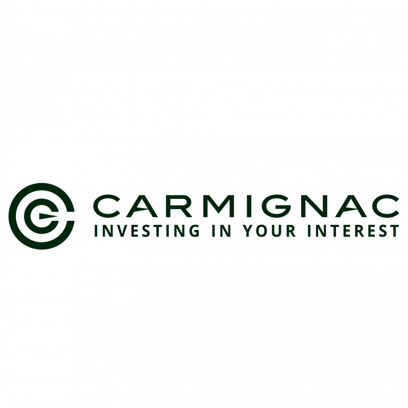 Logo de Carmignac avec le texte 'Investing in Your Interest' en vert.