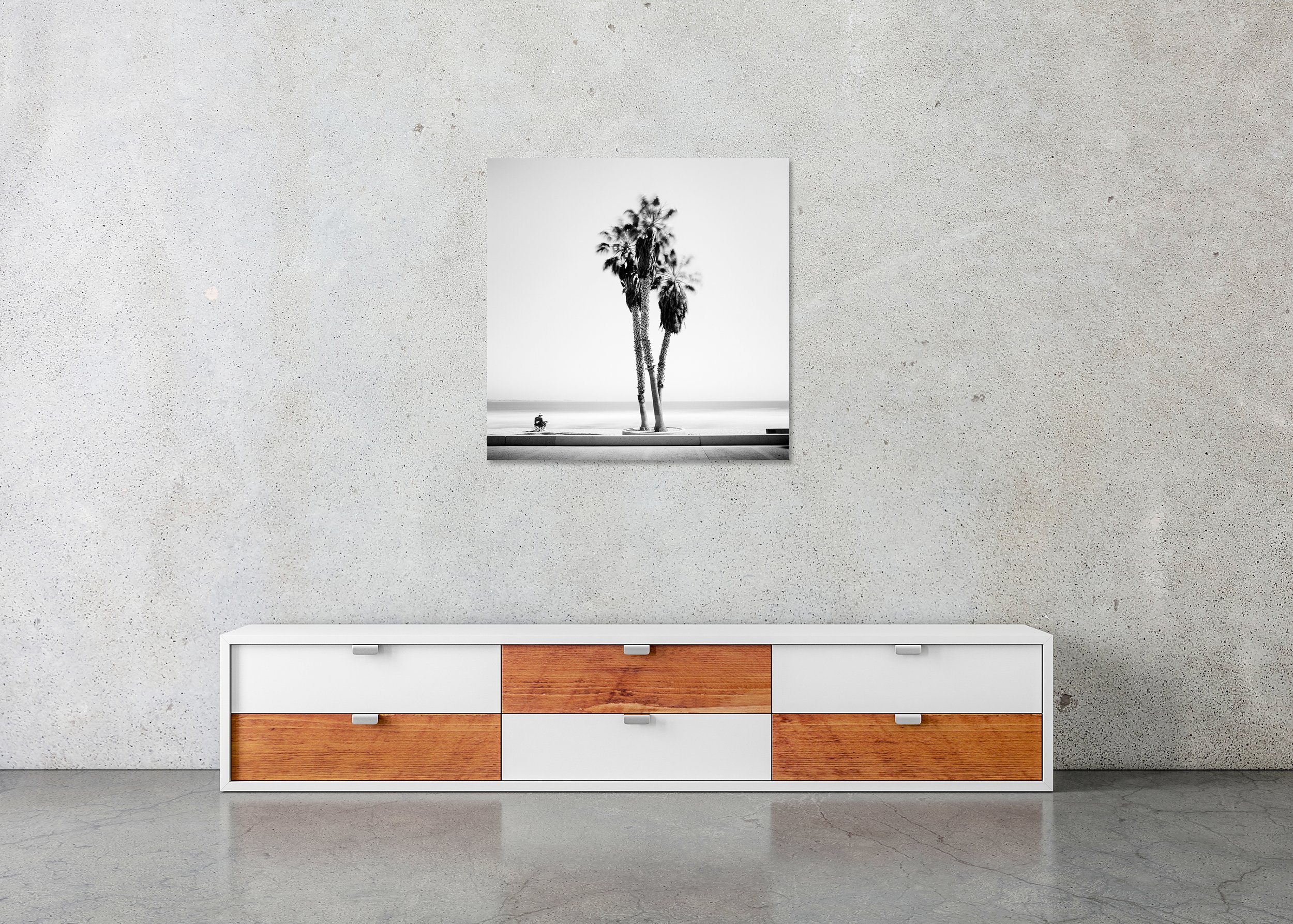 Sunday Relaxing displayed in a modern interior as a frameless black-and-white artwork mounted on aluminium Dibond by Gerald Berghammer.