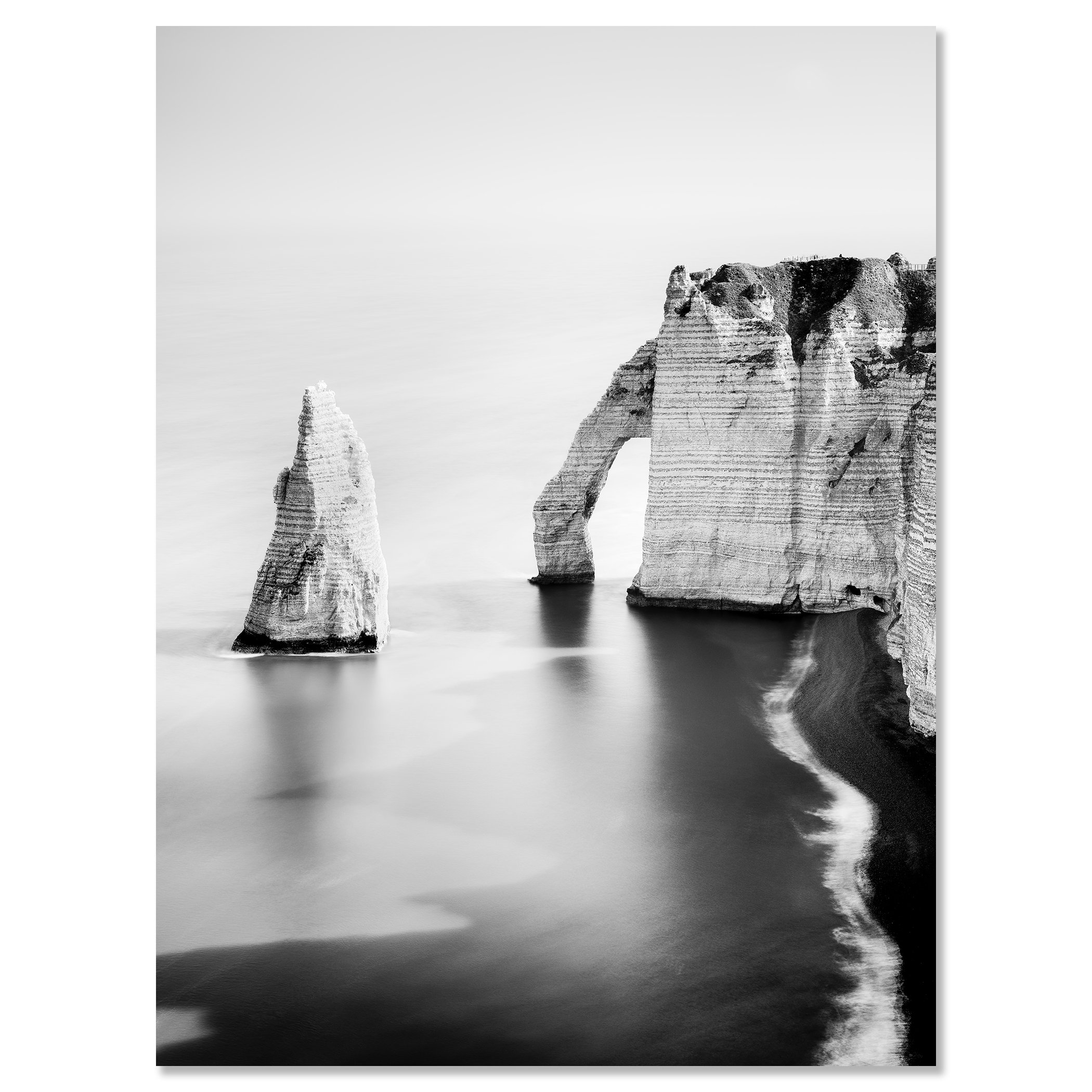 The Cliffs of Étretat, Study 3 – black-and-white photograph mounted on frameless aluminium Dibond. Photo by Gerald Berghammer.