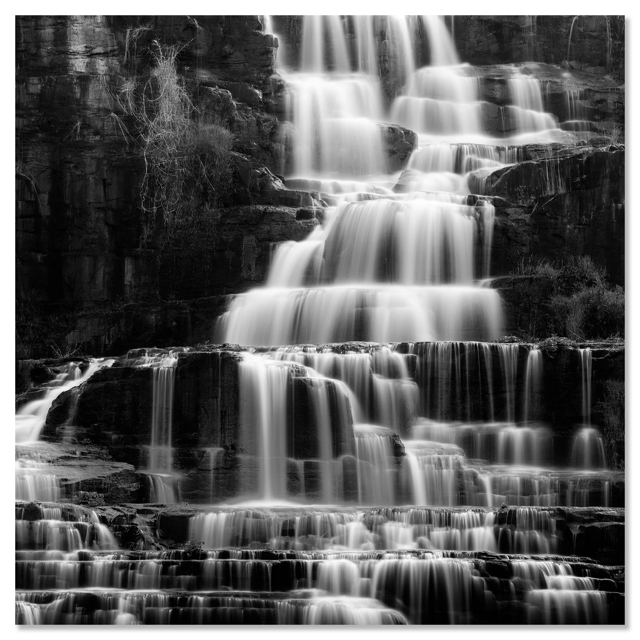 Pongour Waterfall, Study 1 – Vietnam, black-and-white photo print mounted on aluminium Dibond, frameless.