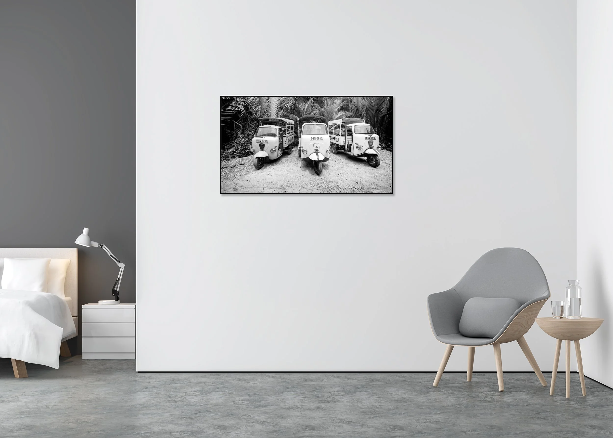 Monochrome photo print of three tuk-tuks parked side by side on a gravel path amid dense tropical foliage, mounted to Dibond in an aluminium ArtBox.